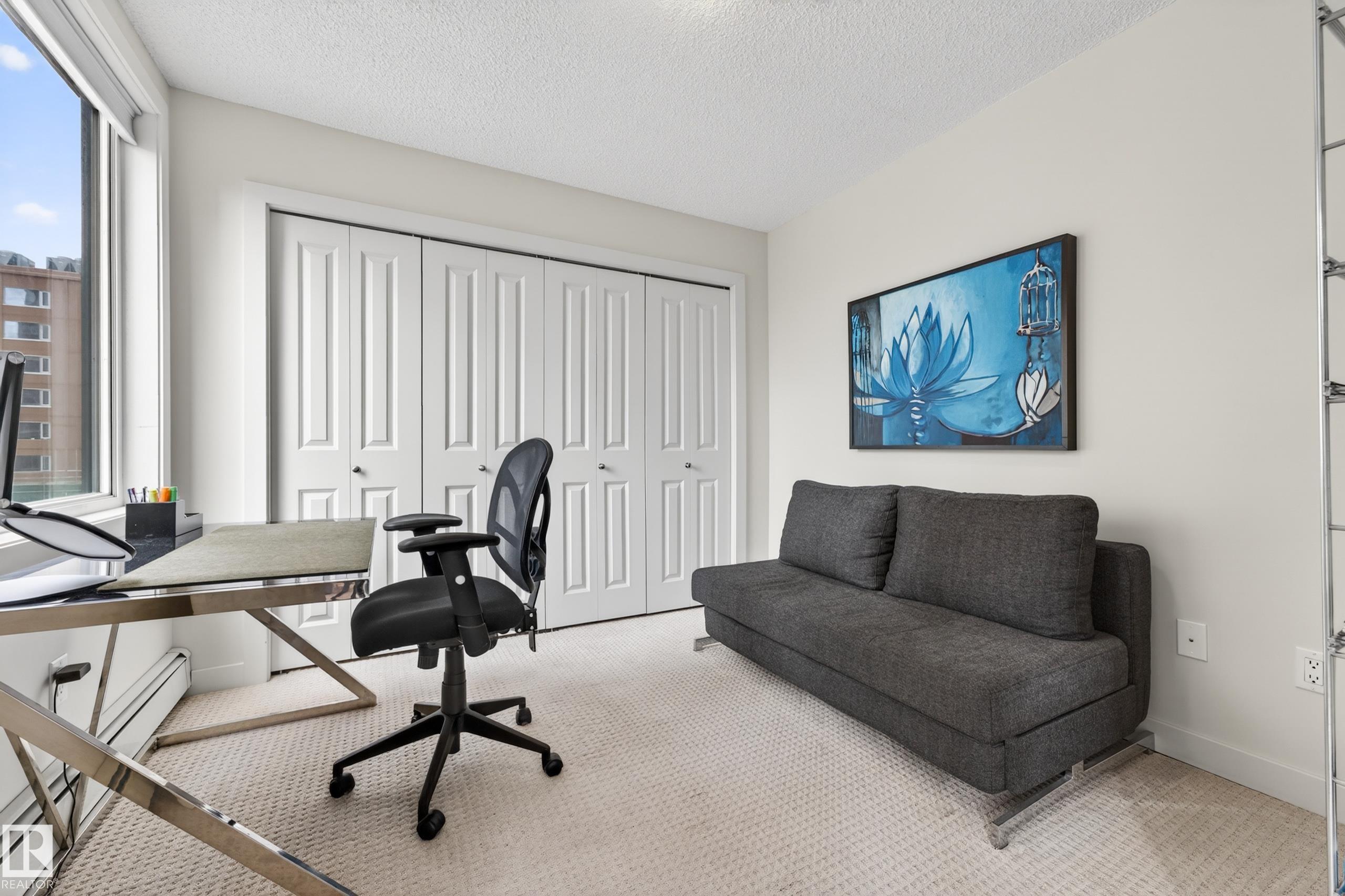 https://zimg.paragon.ice.com/ParagonImages/Property/PM/RAE/225406024/25/0/0/96d32212e05bb2df6a72a786a7d262b5/1/e7a103bc85e9afaee08fff028d1f97a3/225406024-e0a27d4f-f643-4465-9af8-4cdfb7ad18fa.JPG
