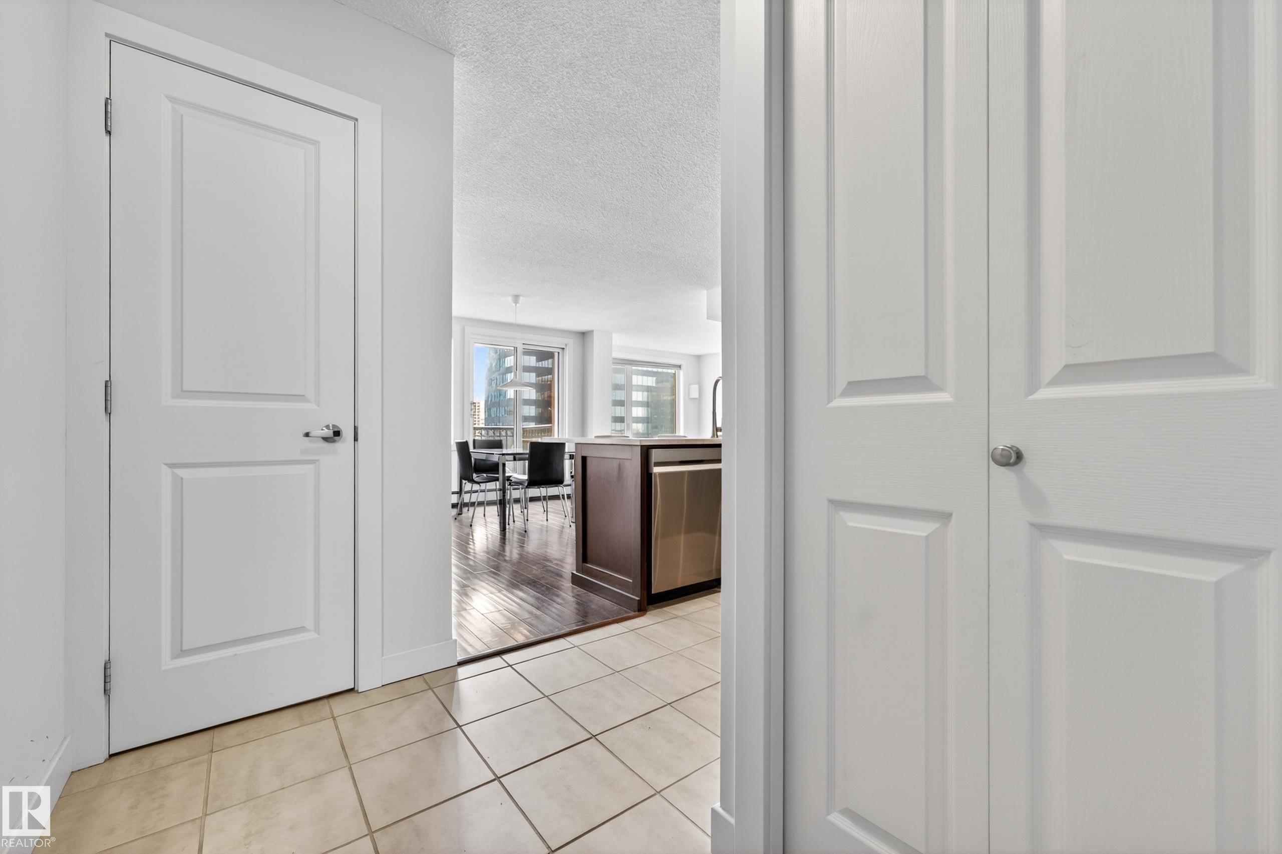 1701 - 10180 104 Street NW, Downtown, Edmonton