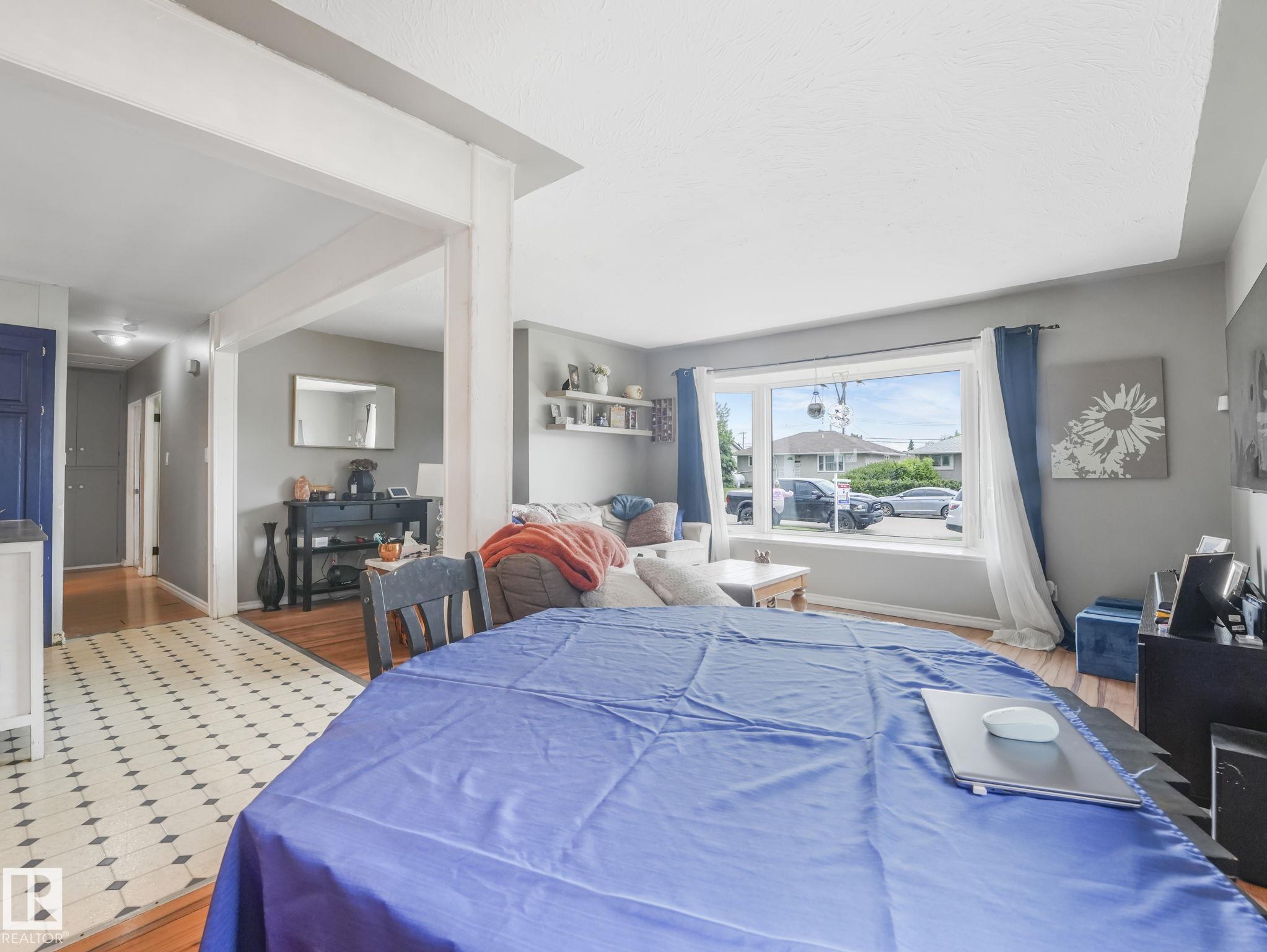 Photo 16 at 13420 108 Street NW, Rosslyn, Edmonton