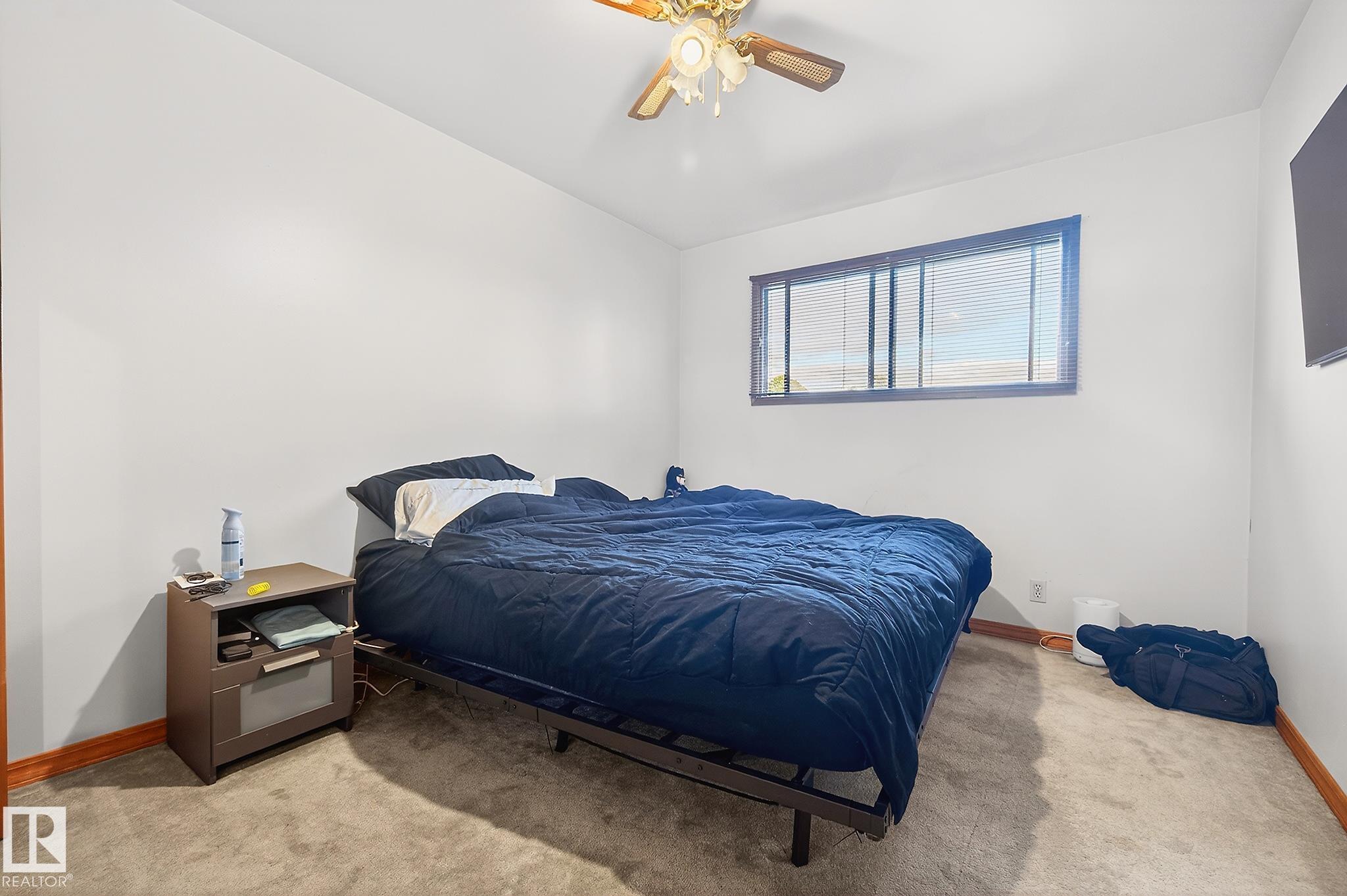 Photo 13 at 8814 162 Street NW, Meadowlark Park, Edmonton