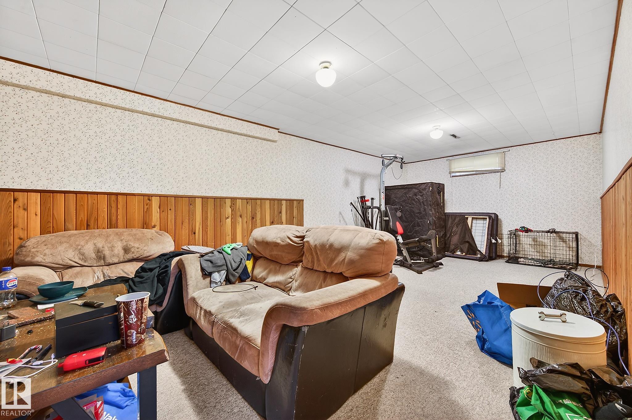 Photo 18 at 8814 162 Street NW, Meadowlark Park, Edmonton