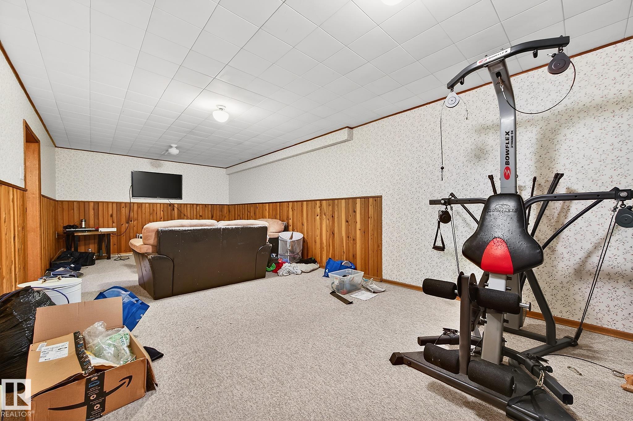Photo 19 at 8814 162 Street NW, Meadowlark Park, Edmonton