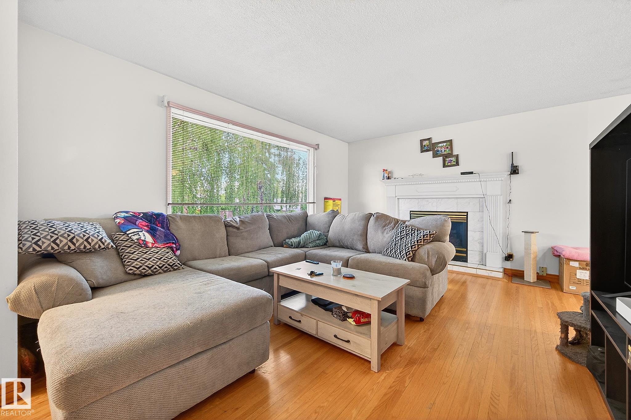 8814 162 Street NW, Meadowlark Park, Edmonton