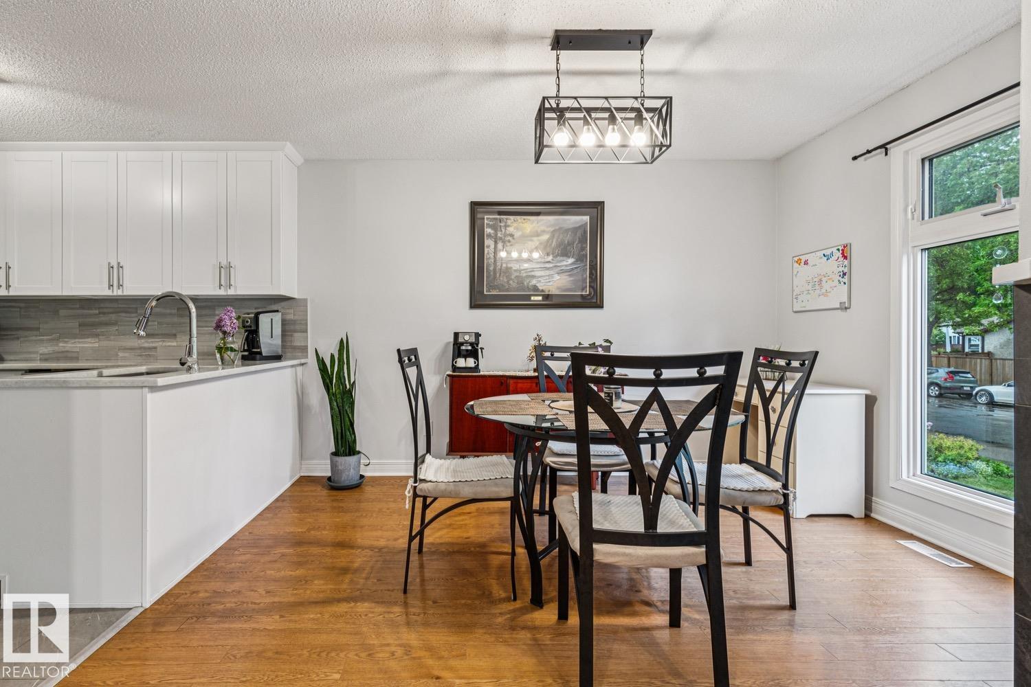 Photo 7 at 3 Gareth Place, Grandin, St. Albert