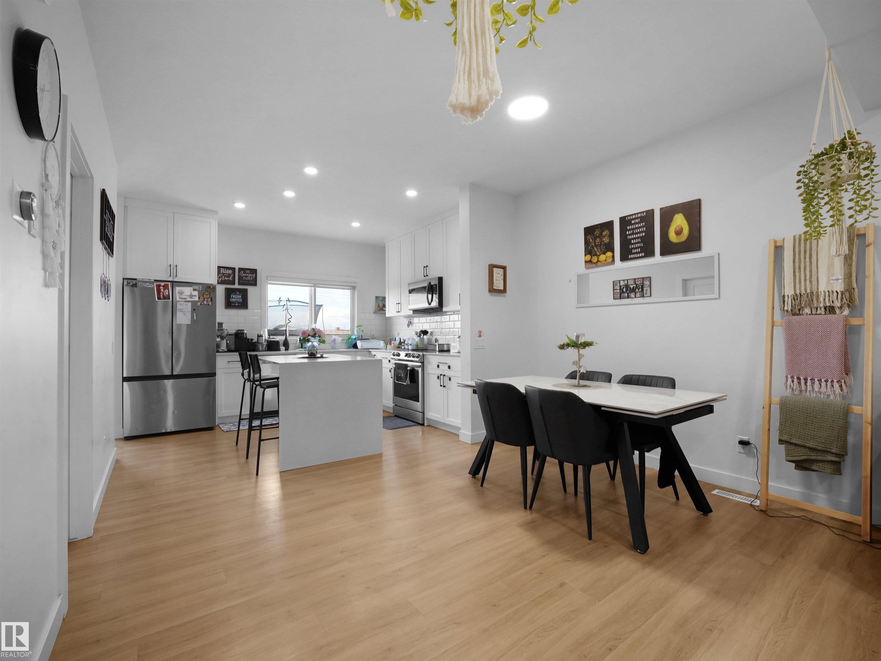 Photo 11 at 19316 29 Avenue NW, The Uplands, Edmonton