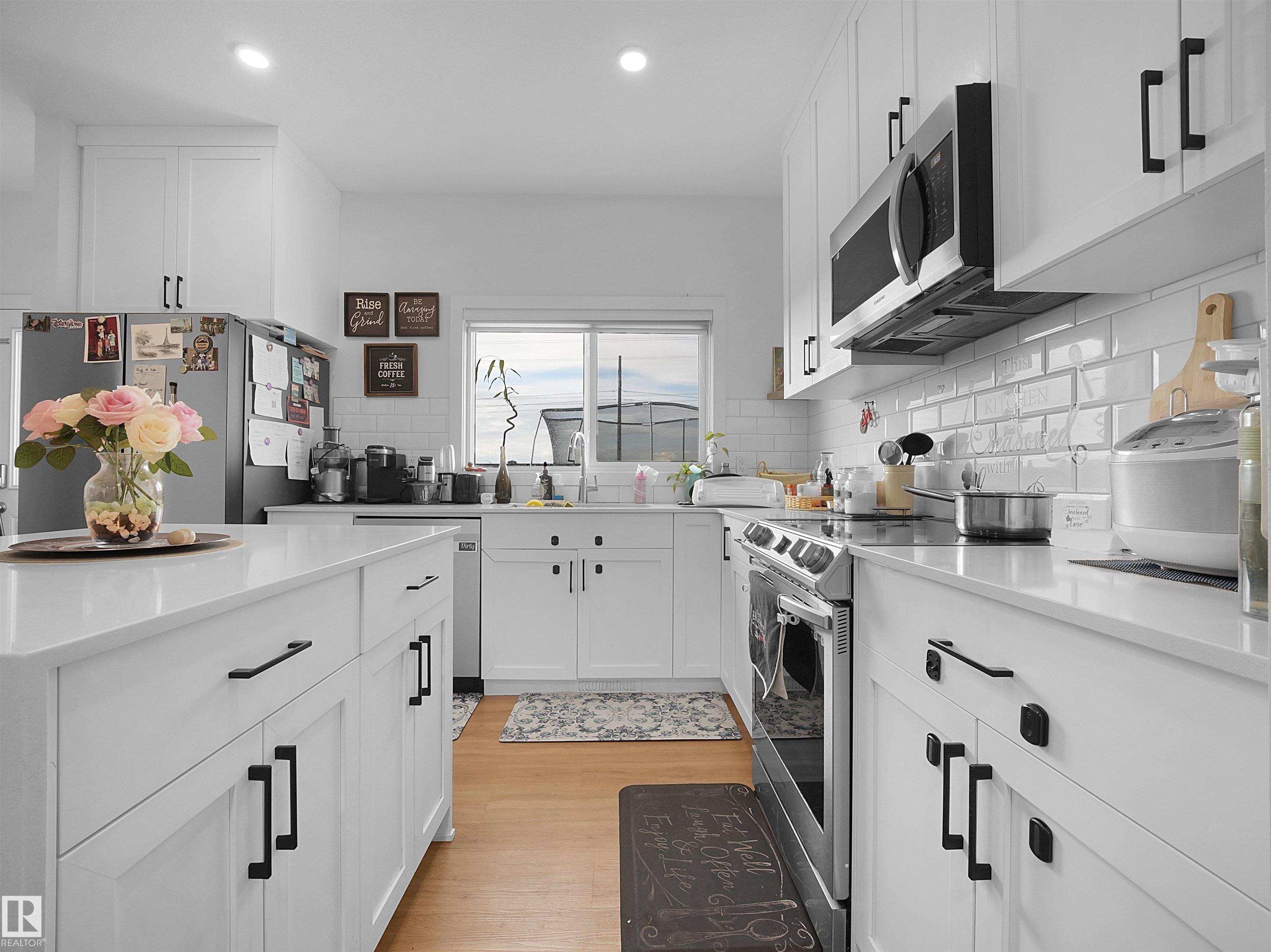 Photo 8 at 19316 29 Avenue NW, The Uplands, Edmonton