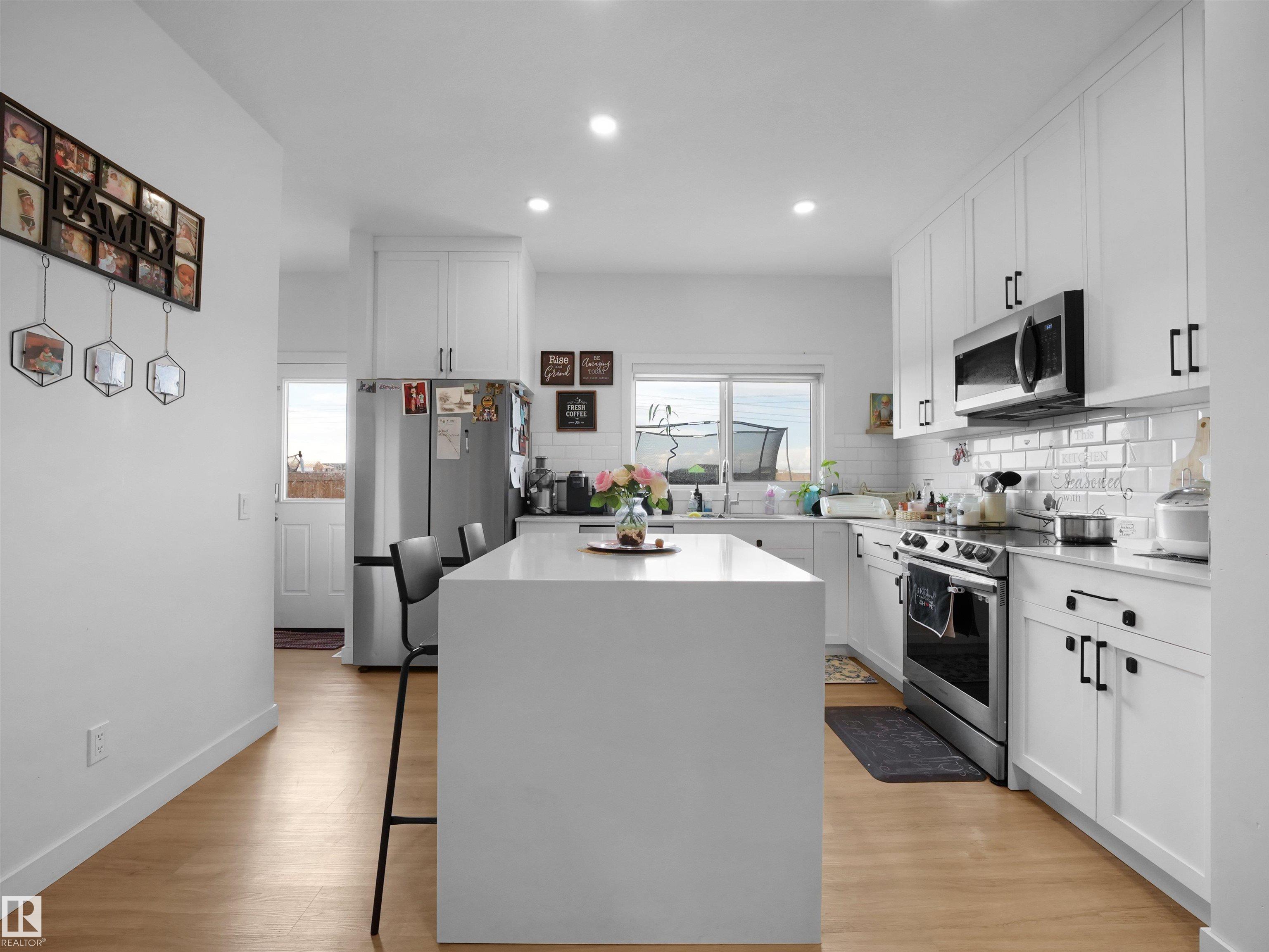 Photo 9 at 19316 29 Avenue NW, The Uplands, Edmonton