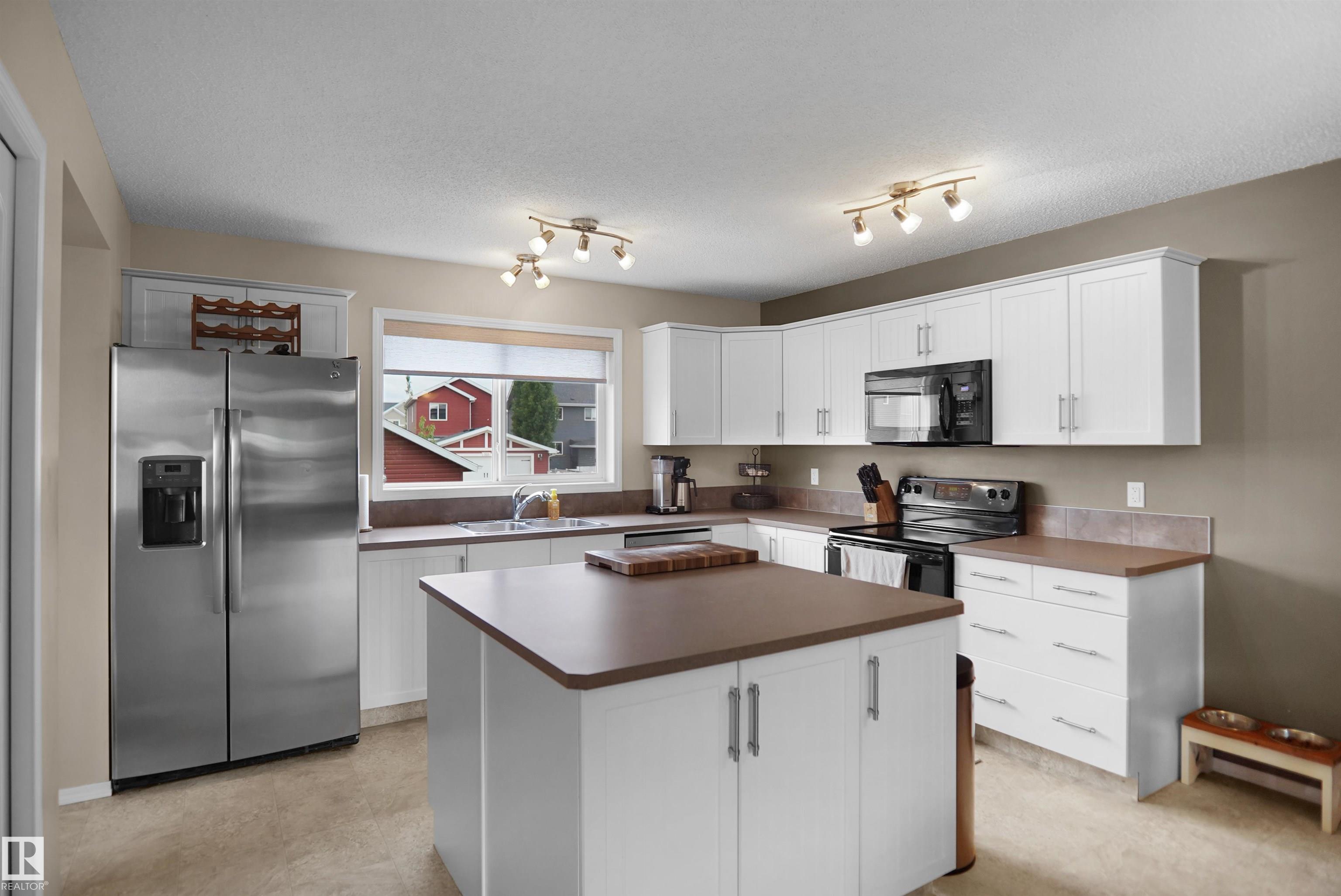 Photo 17 at 292 Simmonds Way, Southfork, Leduc