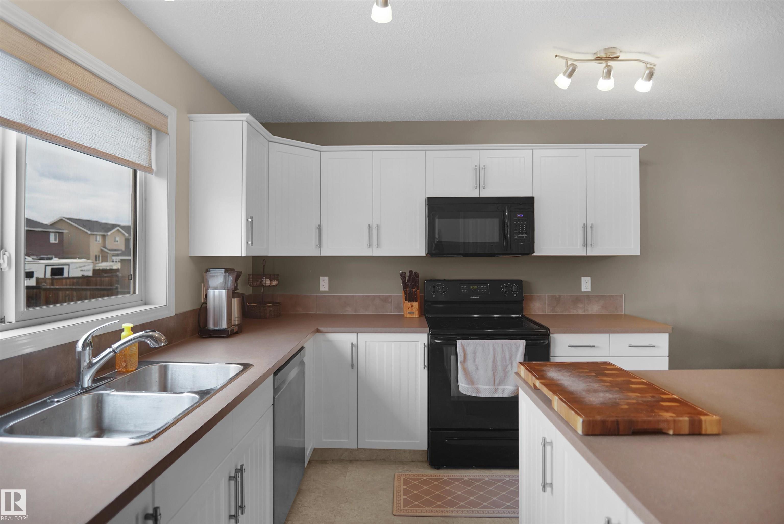 Photo 18 at 292 Simmonds Way, Southfork, Leduc