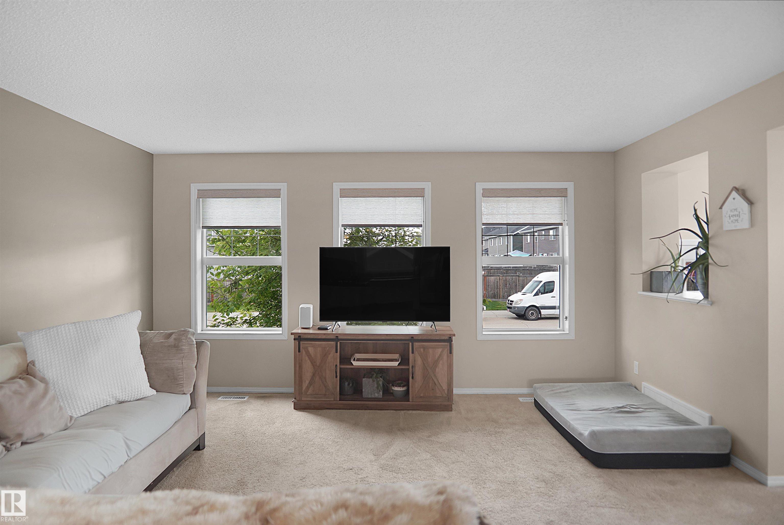 Photo 7 at 292 Simmonds Way, Southfork, Leduc