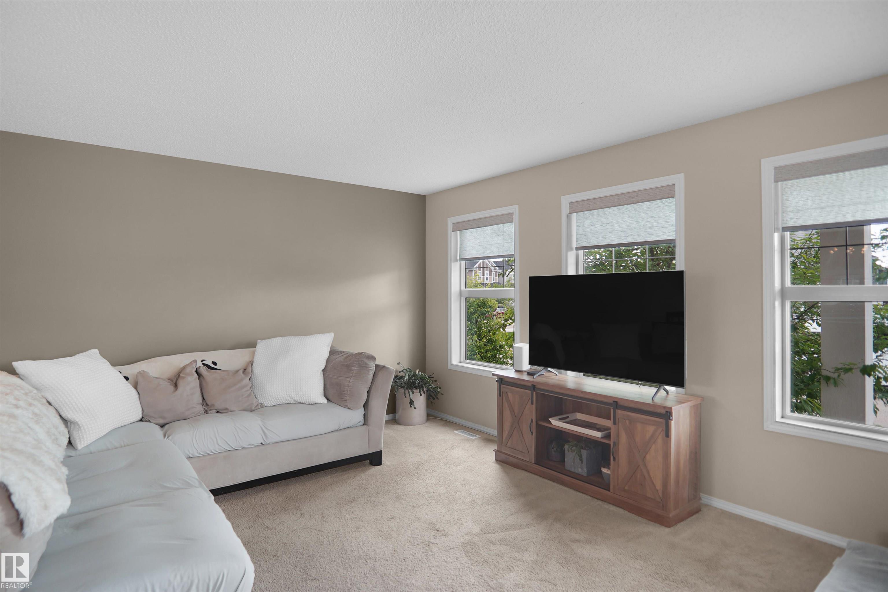 Photo 9 at 292 Simmonds Way, Southfork, Leduc