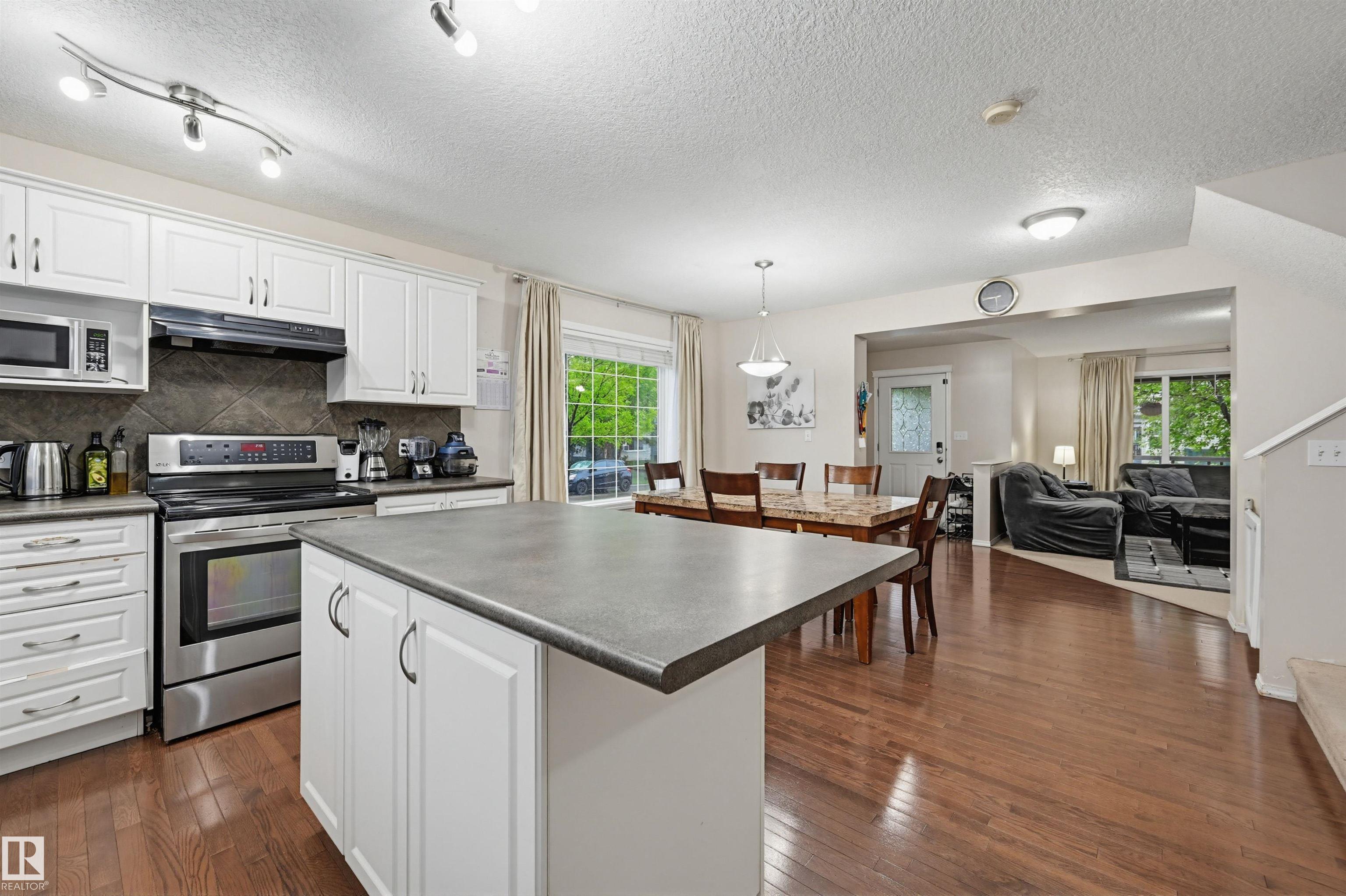 1804 121 Street SW, Rutherford, Edmonton