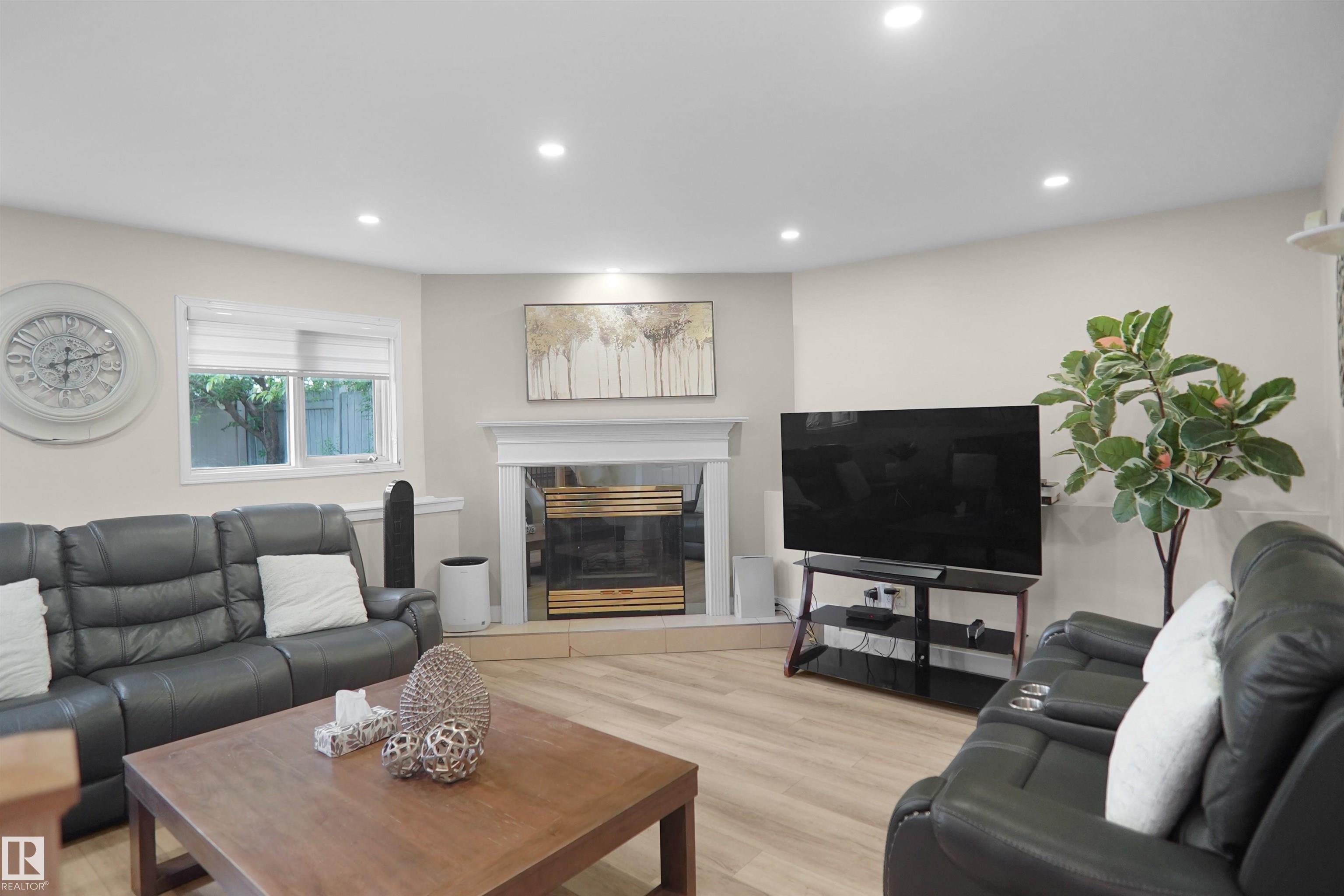 Photo 19 at 15536 70 Street NW, Ozerna, Edmonton