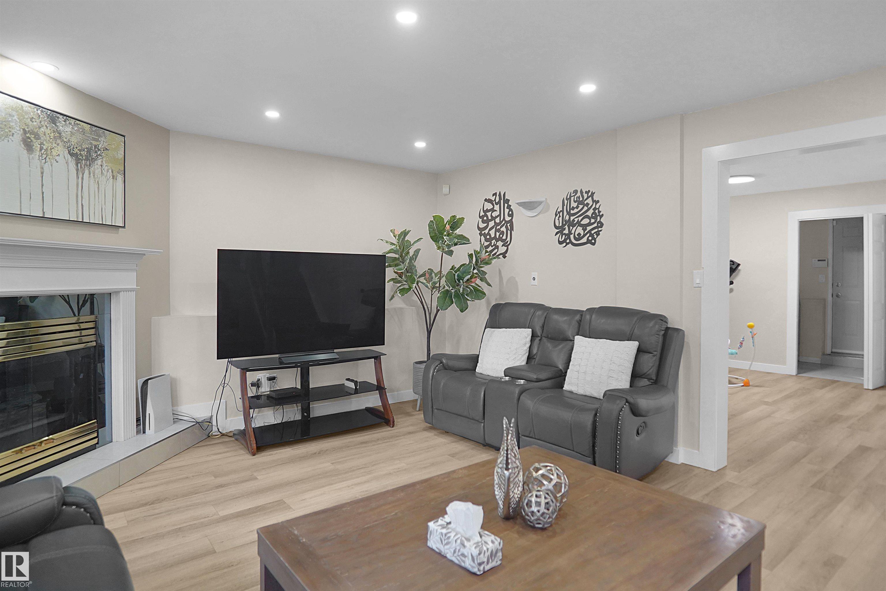 Photo 22 at 15536 70 Street NW, Ozerna, Edmonton
