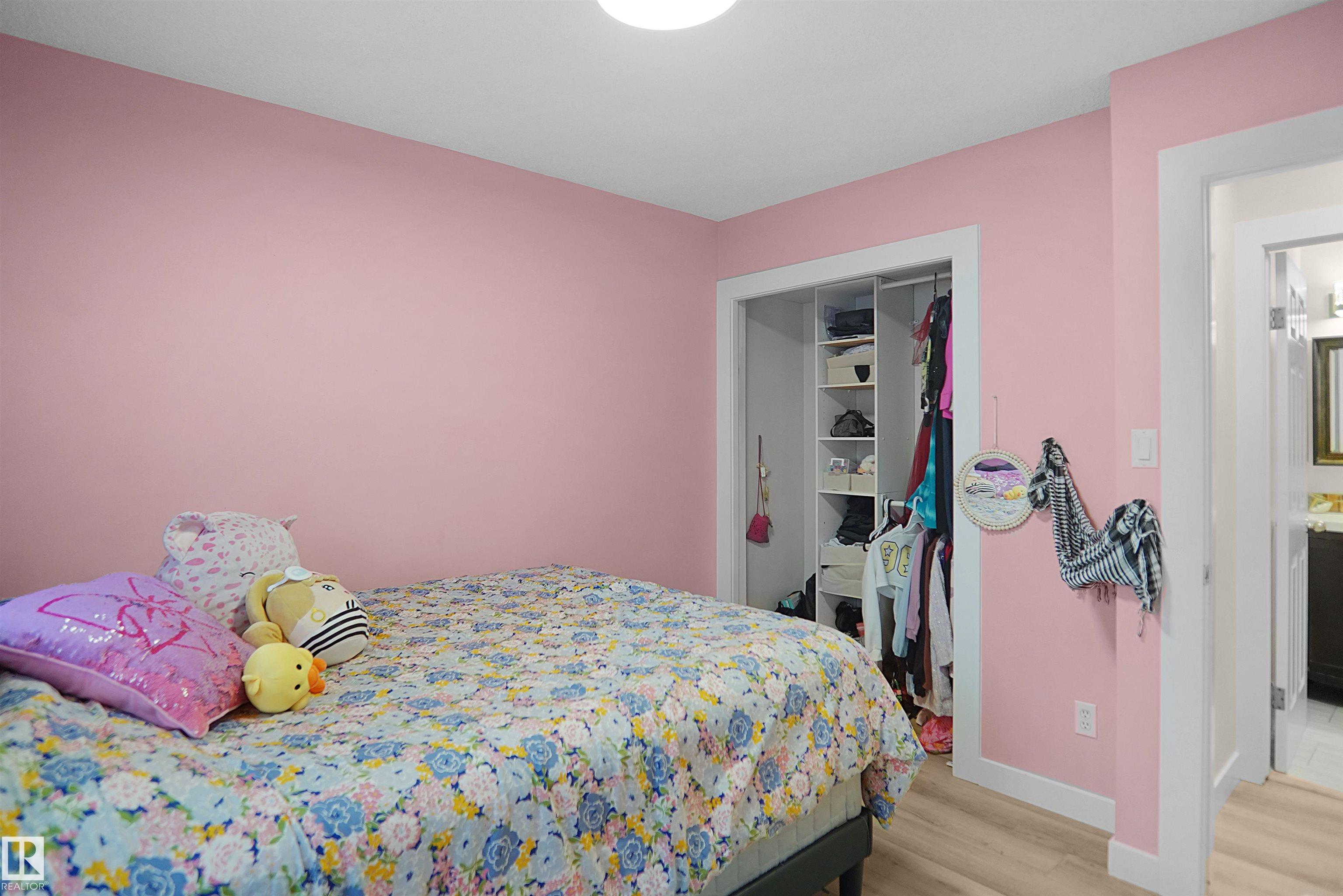 Photo 32 at 15536 70 Street NW, Ozerna, Edmonton