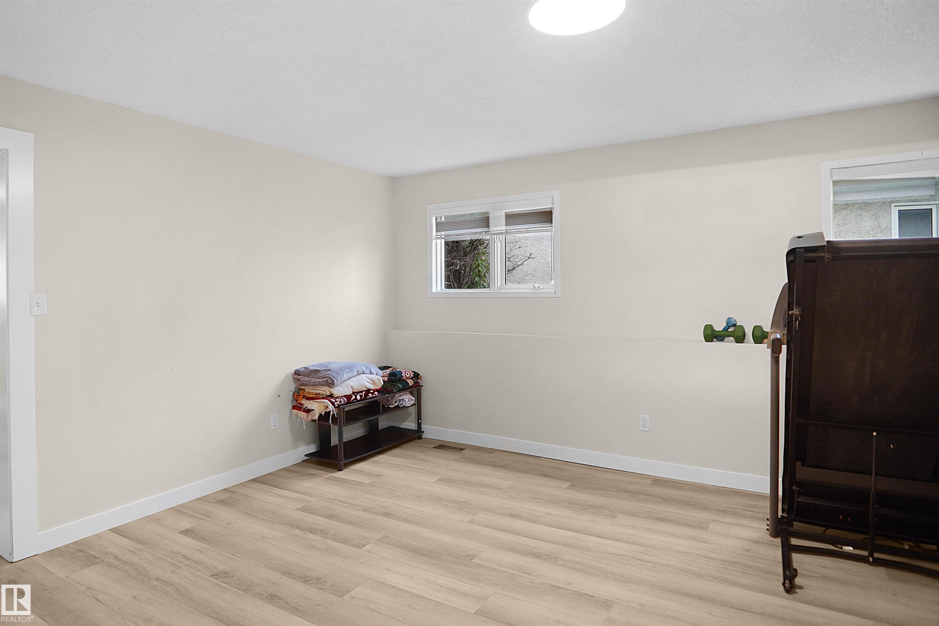 Photo 35 at 15536 70 Street NW, Ozerna, Edmonton