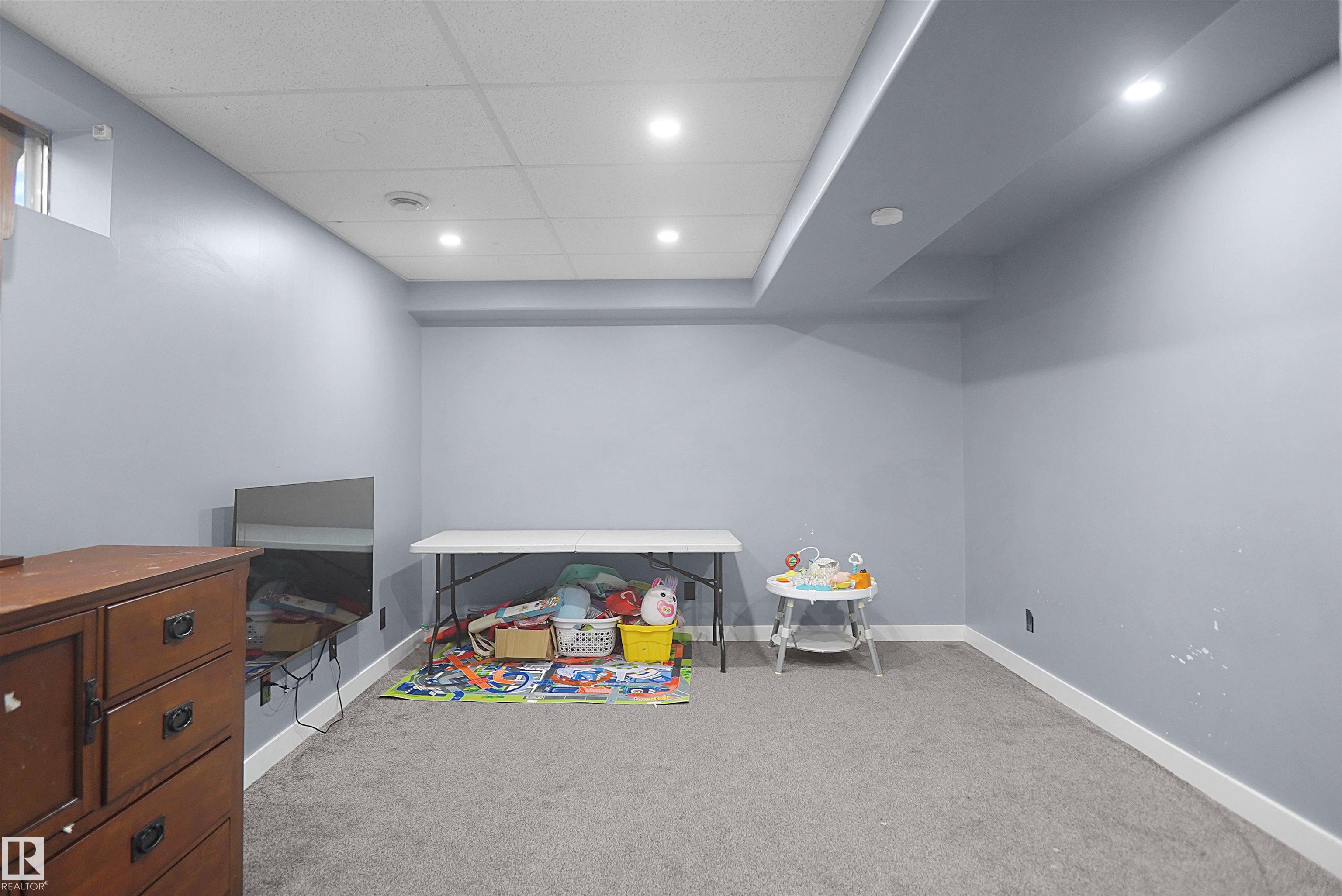 Photo 37 at 15536 70 Street NW, Ozerna, Edmonton
