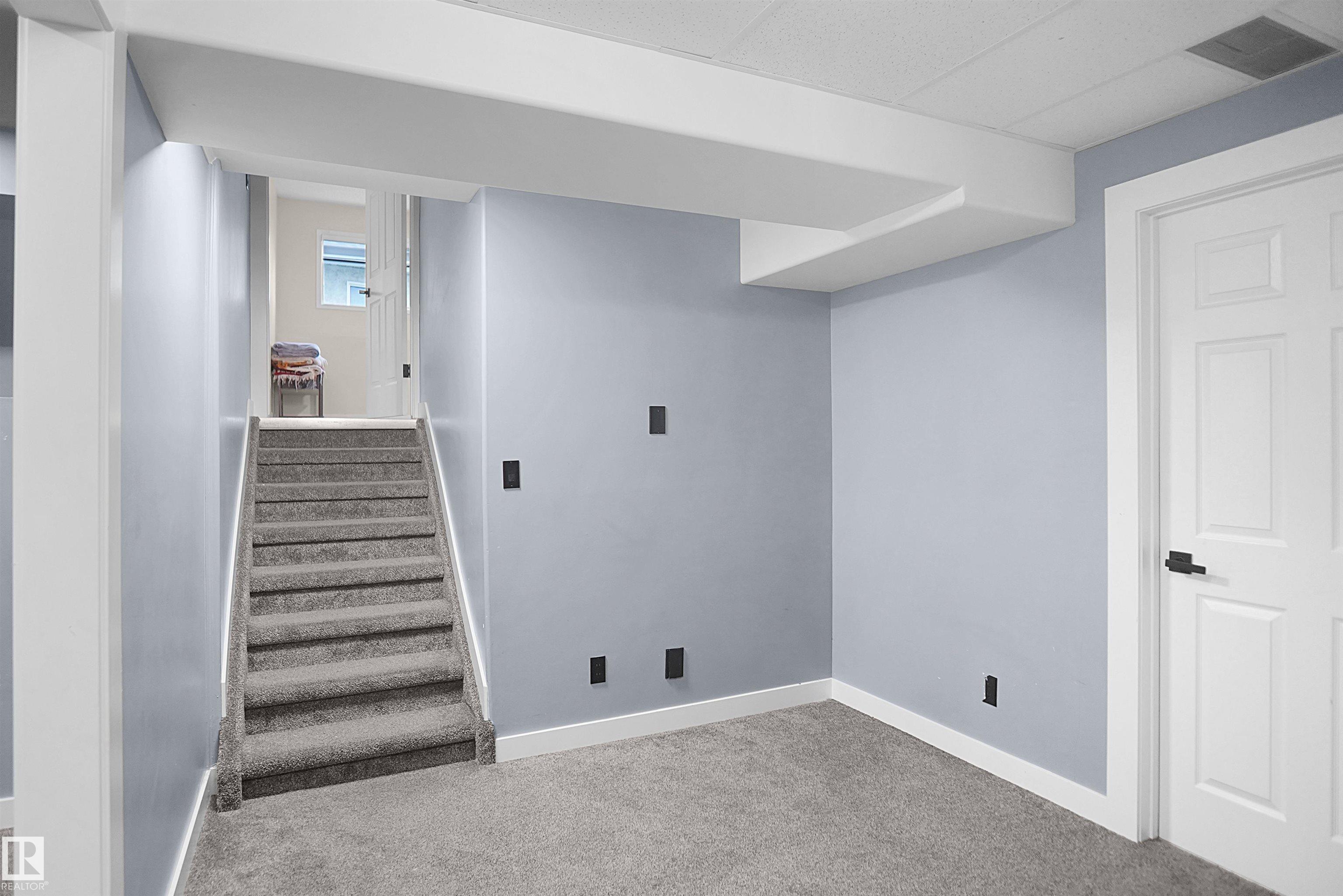 Photo 40 at 15536 70 Street NW, Ozerna, Edmonton