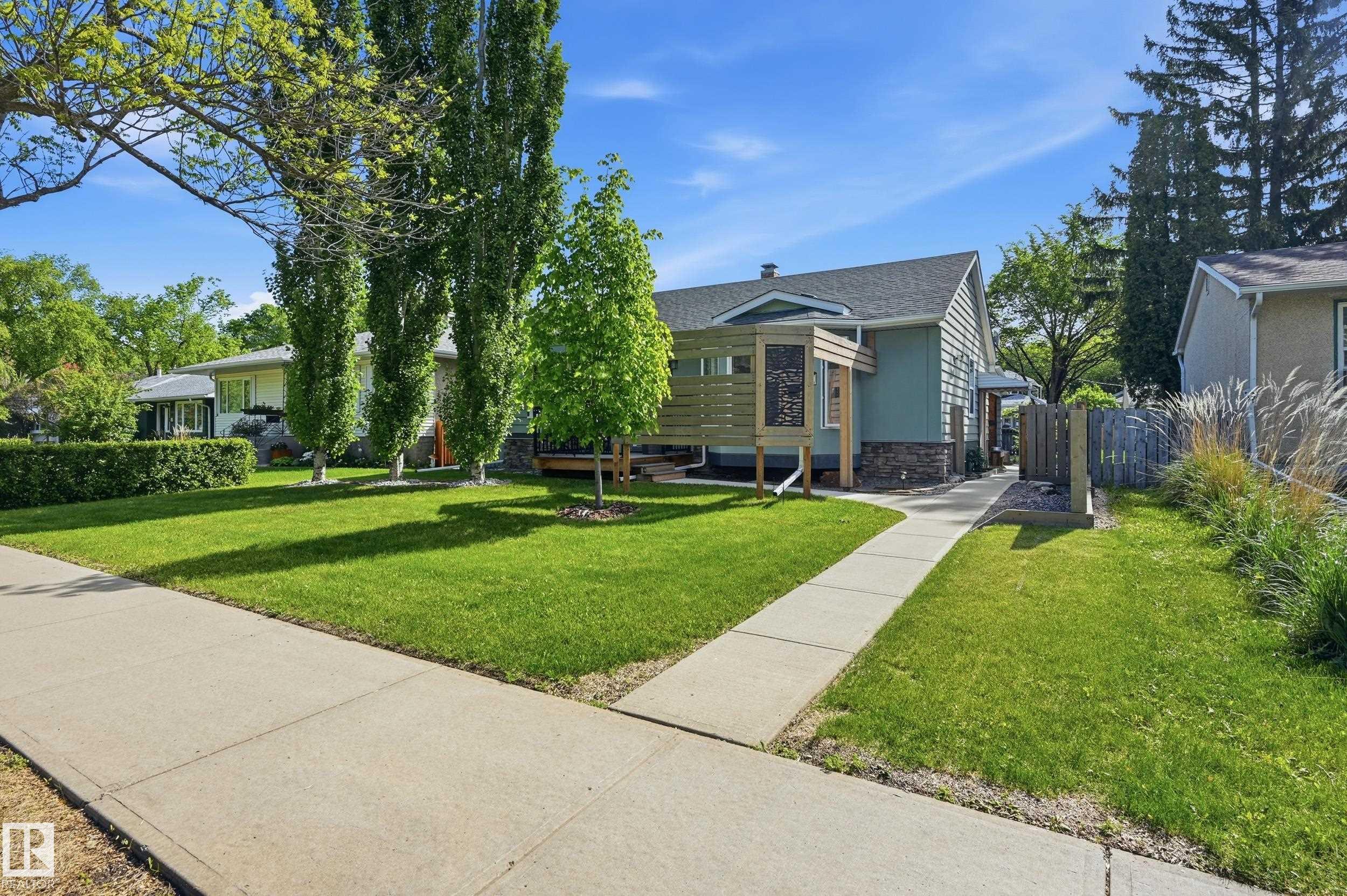 10935 127 Street NW, Westmount, Edmonton