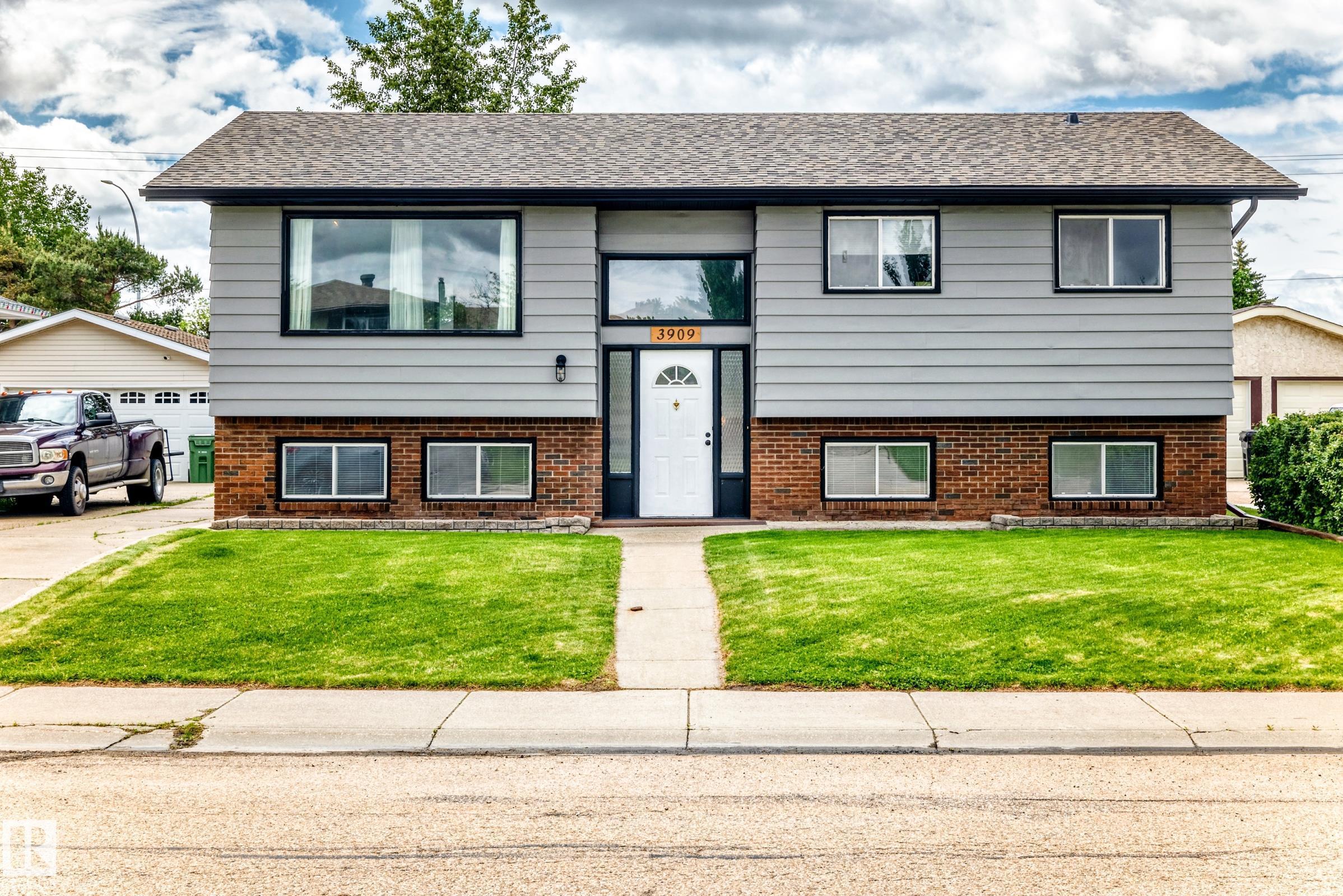 3909 39 Avenue, South Park, Leduc