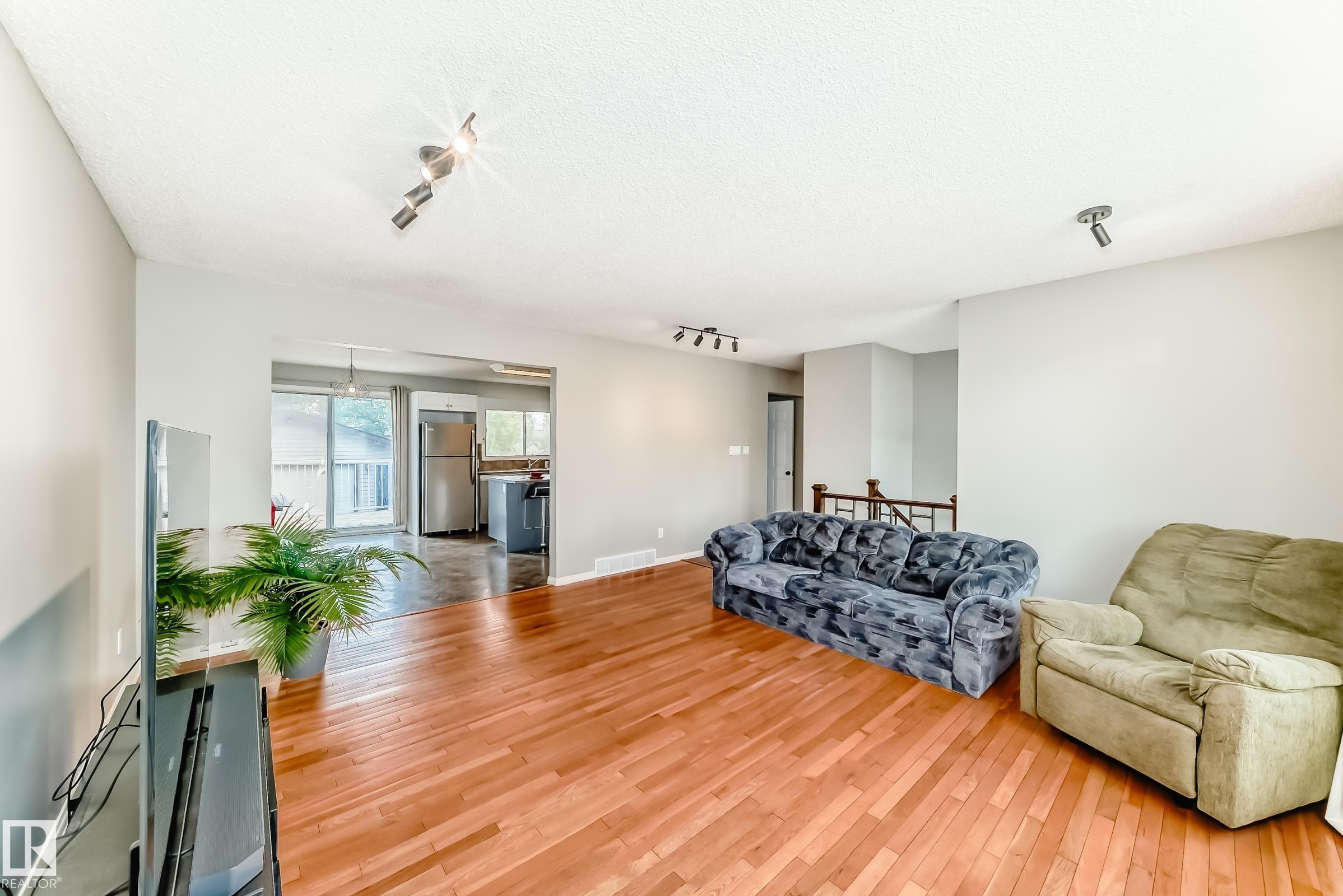 Photo 19 at 3909 39 Avenue, South Park, Leduc