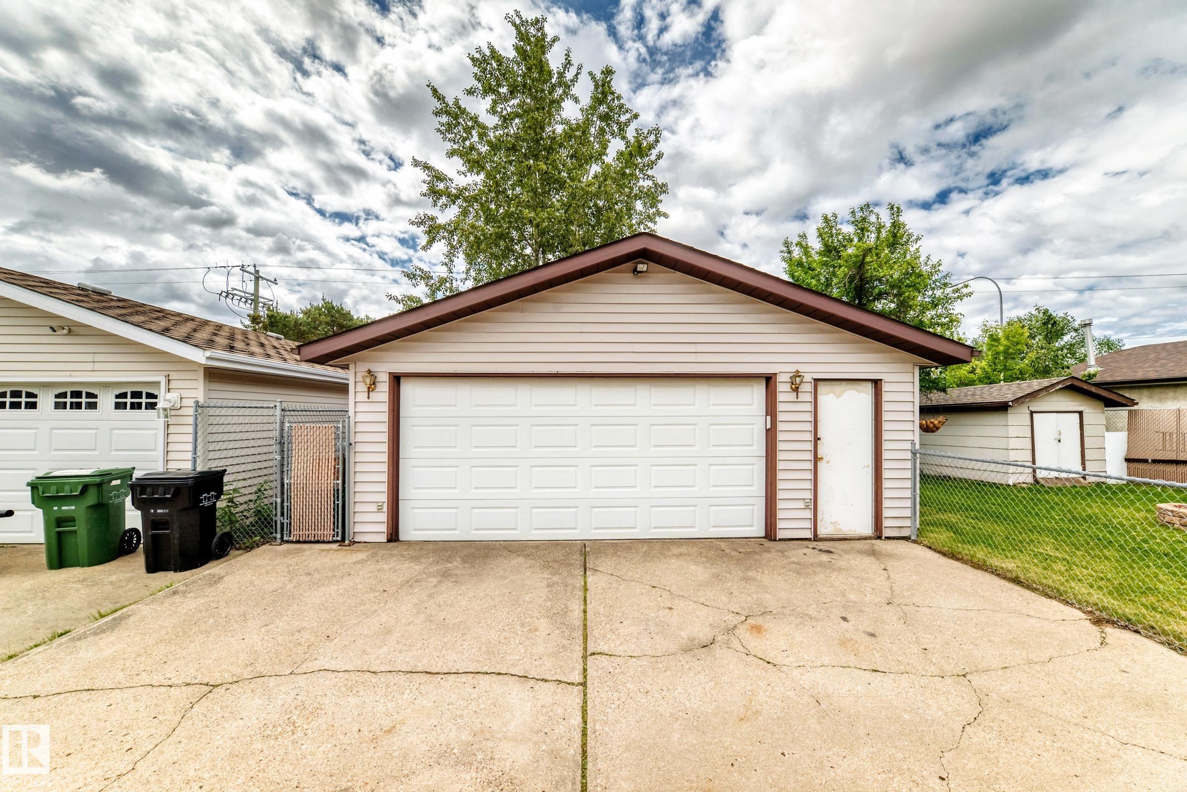 Photo 60 at 3909 39 Avenue, South Park, Leduc