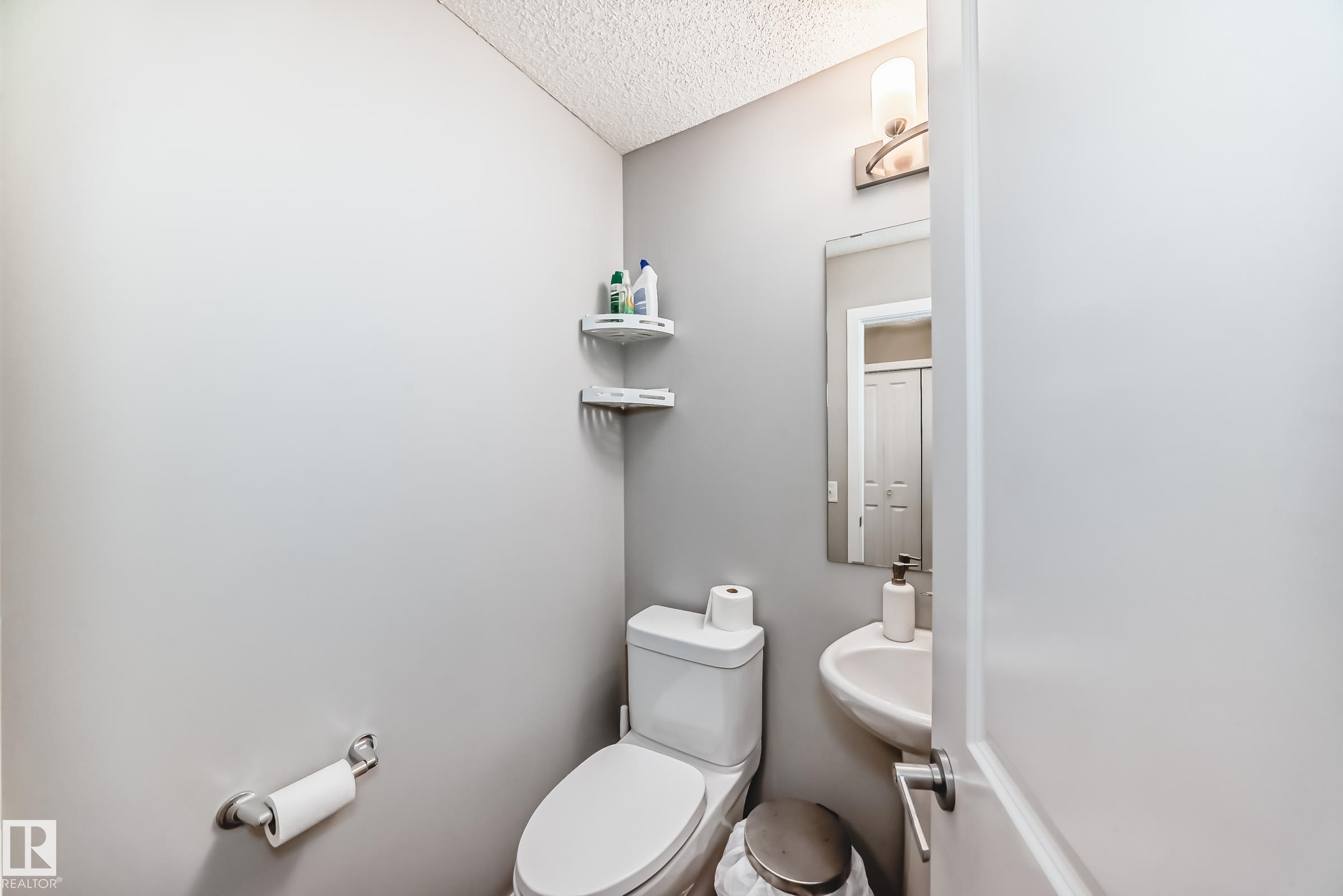 Photo 20 at 893 Ebbers Crescent NW, Ebbers, Edmonton