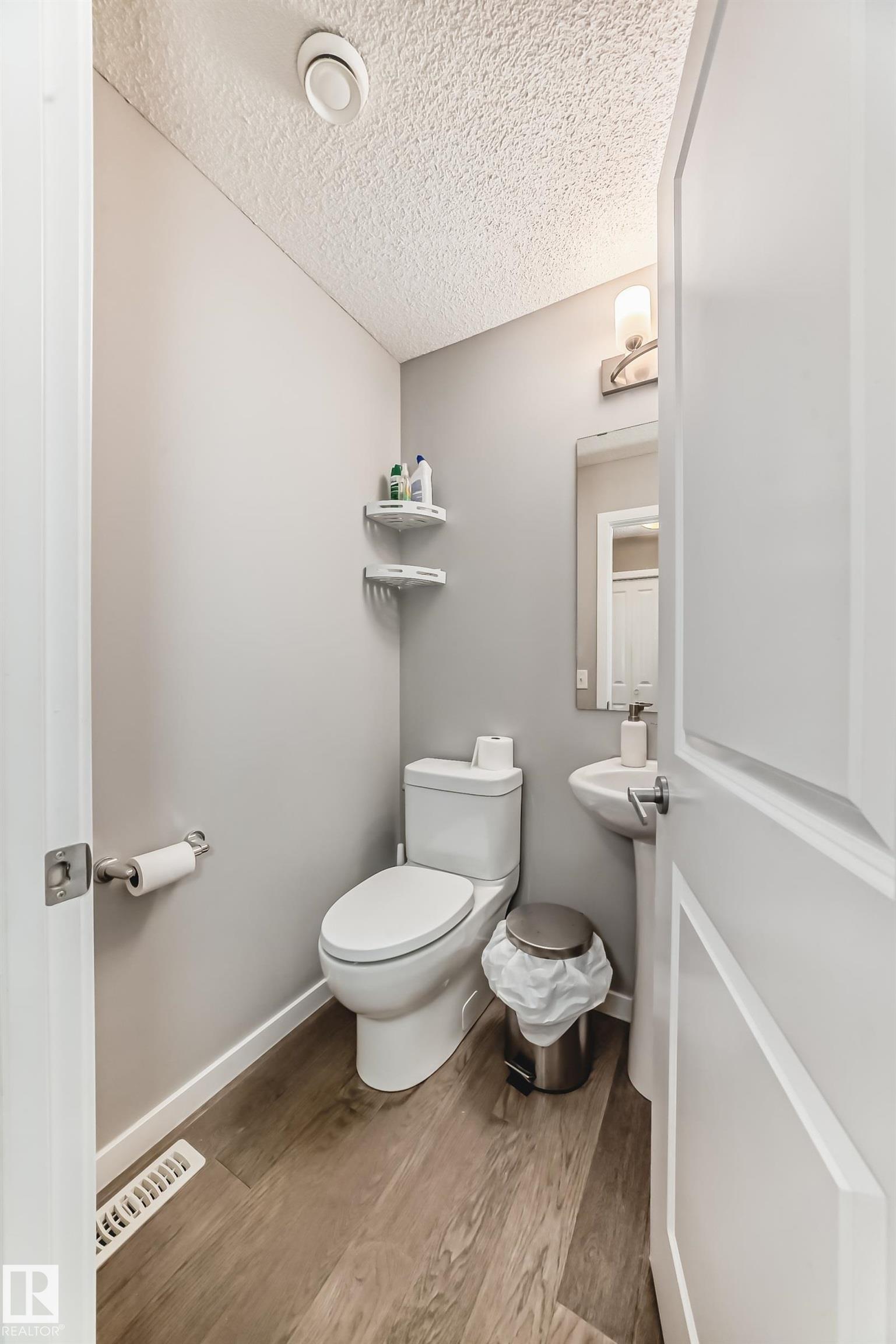 Photo 21 at 893 Ebbers Crescent NW, Ebbers, Edmonton