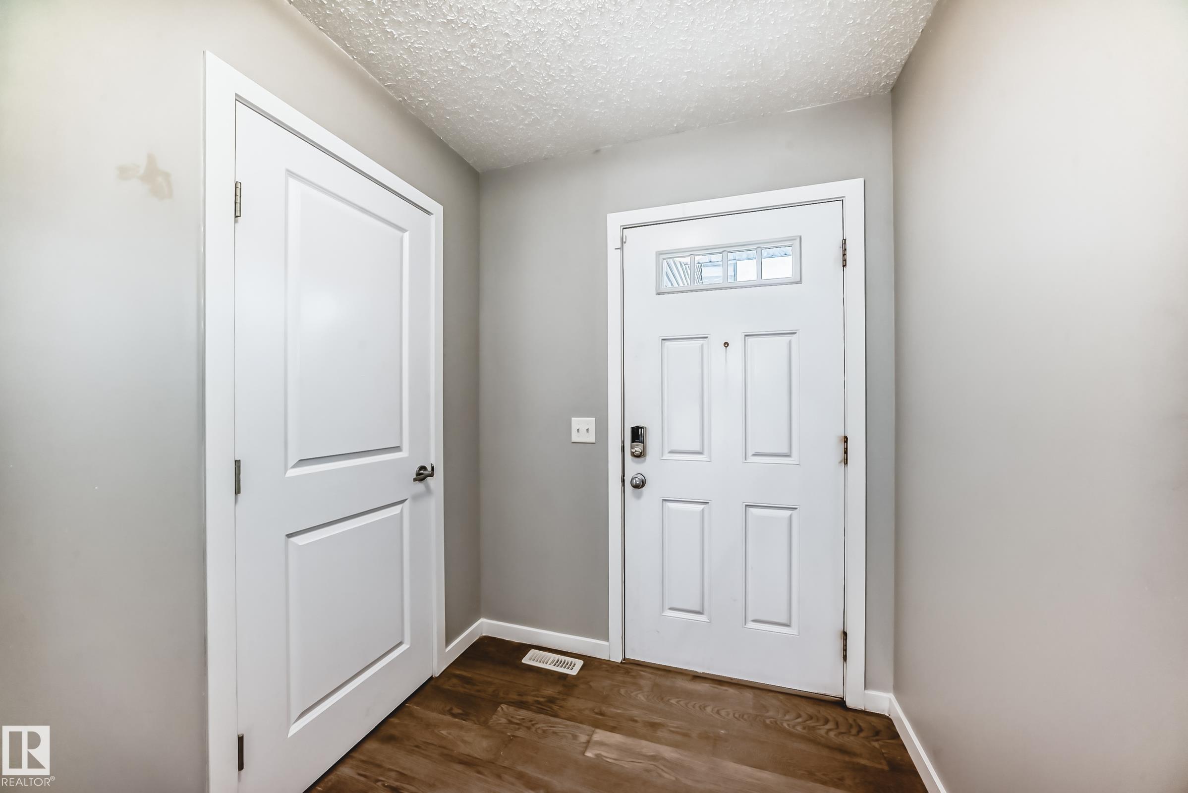 Photo 26 at 893 Ebbers Crescent NW, Ebbers, Edmonton