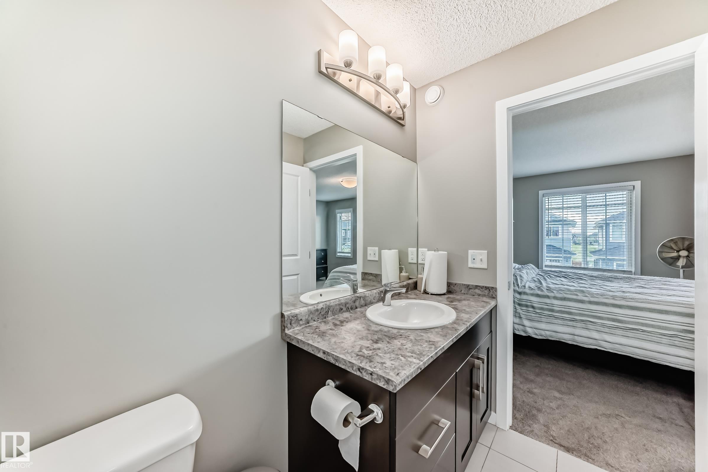 Photo 31 at 893 Ebbers Crescent NW, Ebbers, Edmonton