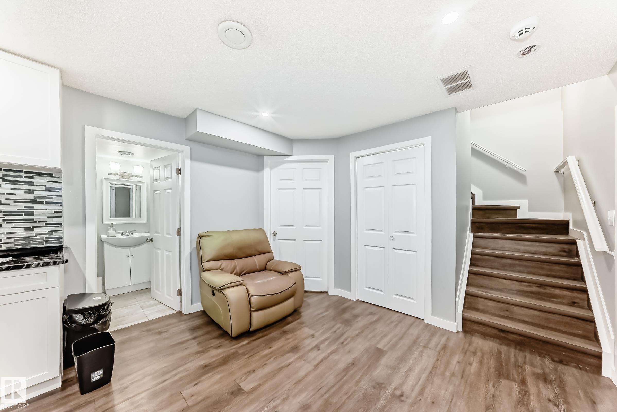Photo 48 at 893 Ebbers Crescent NW, Ebbers, Edmonton
