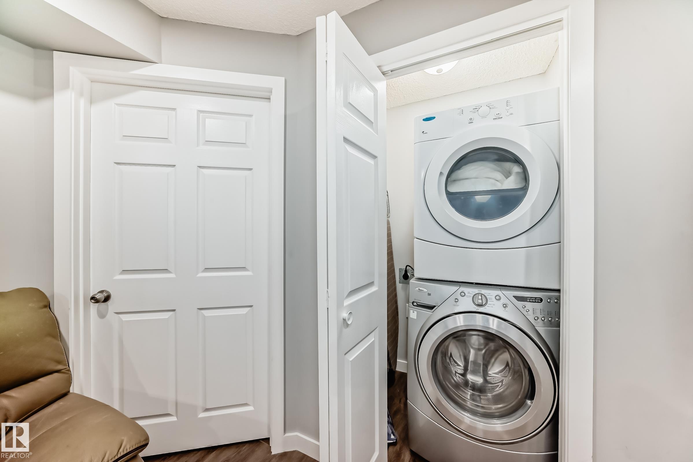 Photo 51 at 893 Ebbers Crescent NW, Ebbers, Edmonton