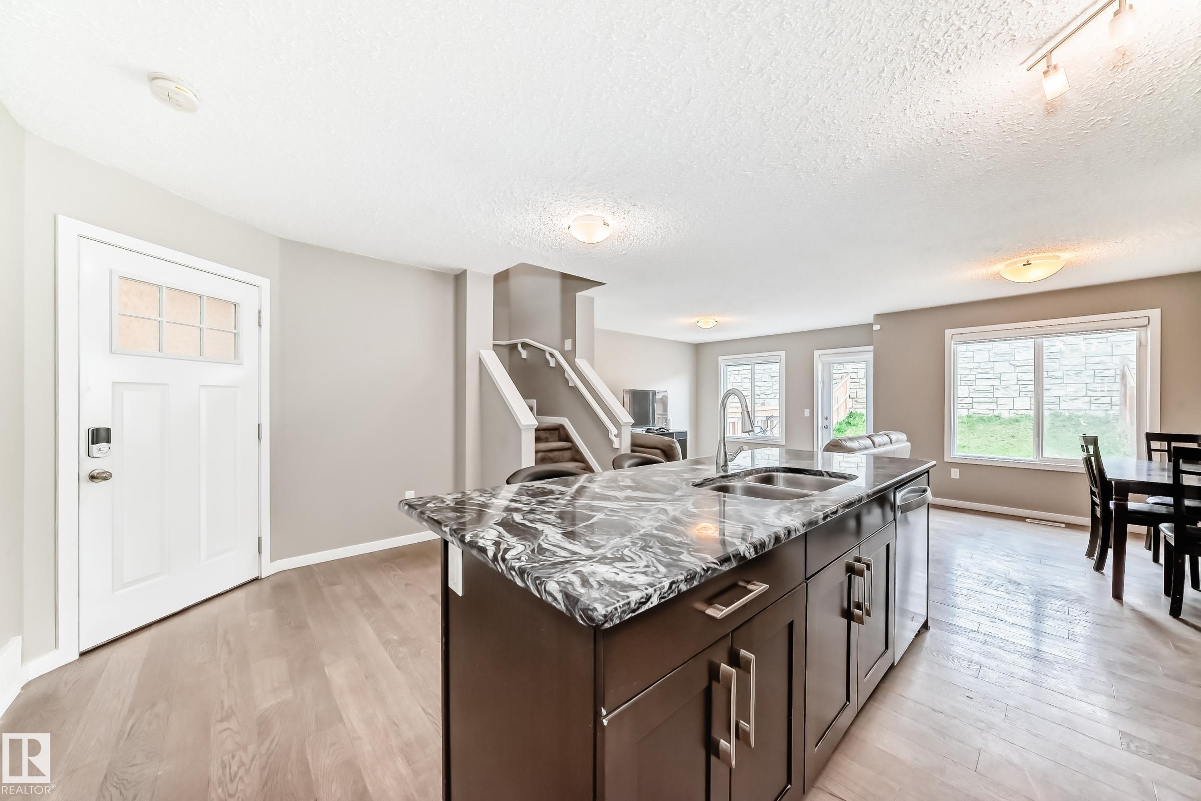 Photo 8 at 893 Ebbers Crescent NW, Ebbers, Edmonton