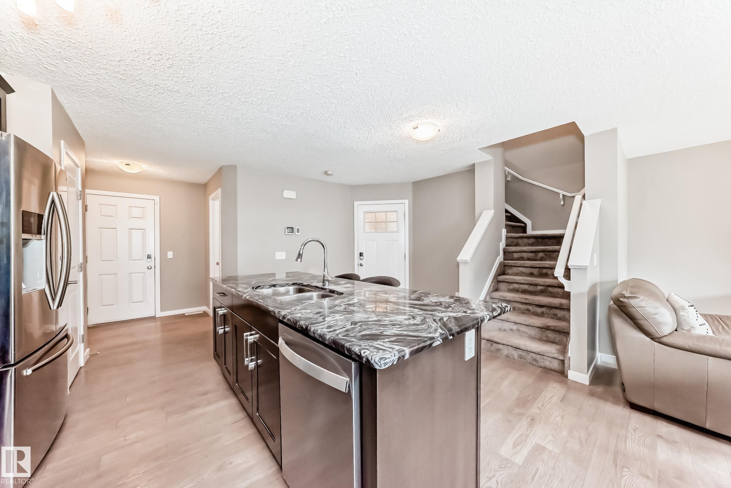 Photo 9 at 893 Ebbers Crescent NW, Ebbers, Edmonton