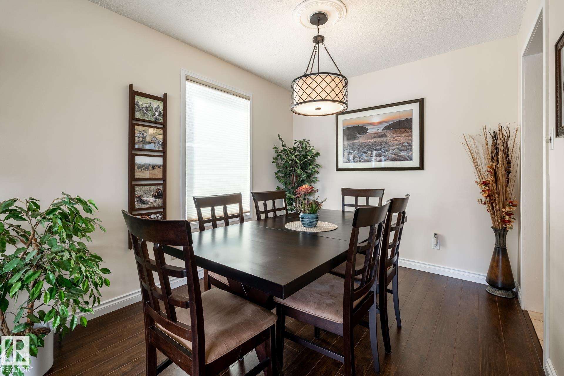 Photo 16 at 4040 77 Street NW, Tweddle Place, Edmonton