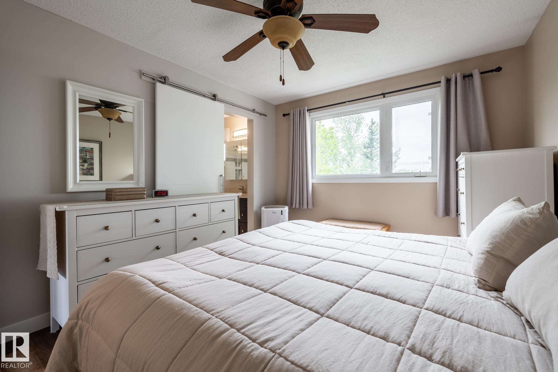 Photo 20 at 4040 77 Street NW, Tweddle Place, Edmonton