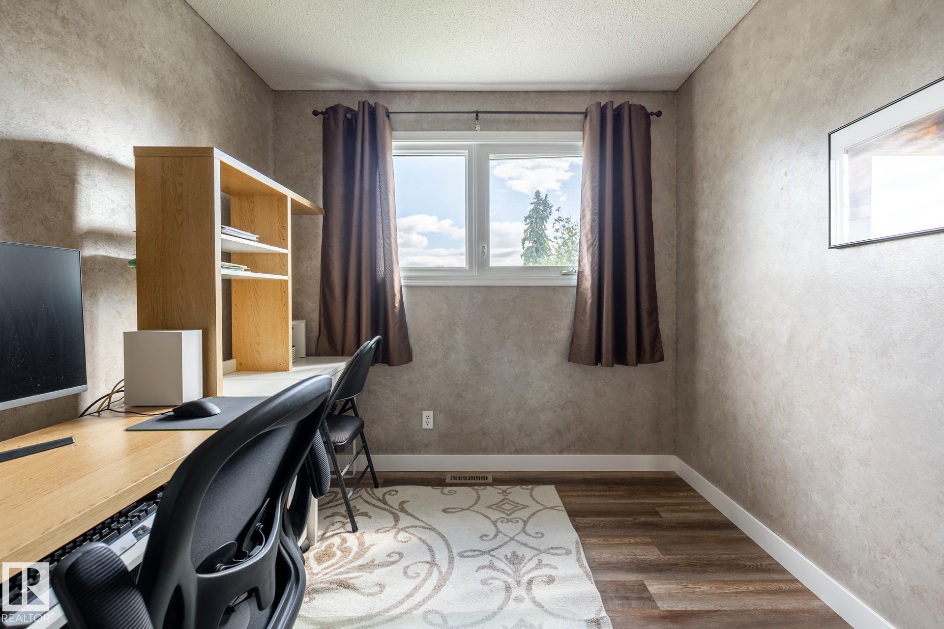 Photo 28 at 4040 77 Street NW, Tweddle Place, Edmonton
