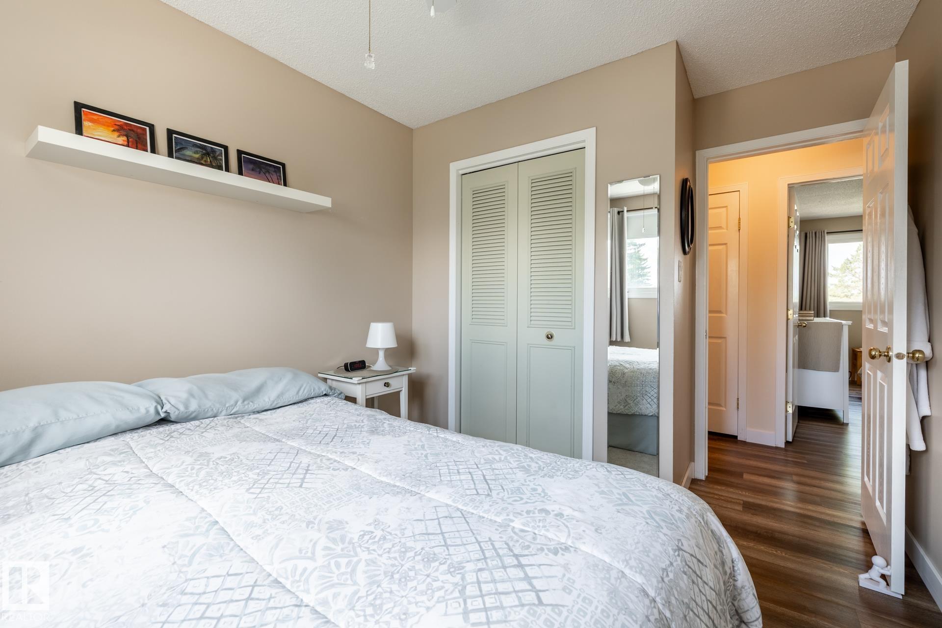 Photo 32 at 4040 77 Street NW, Tweddle Place, Edmonton