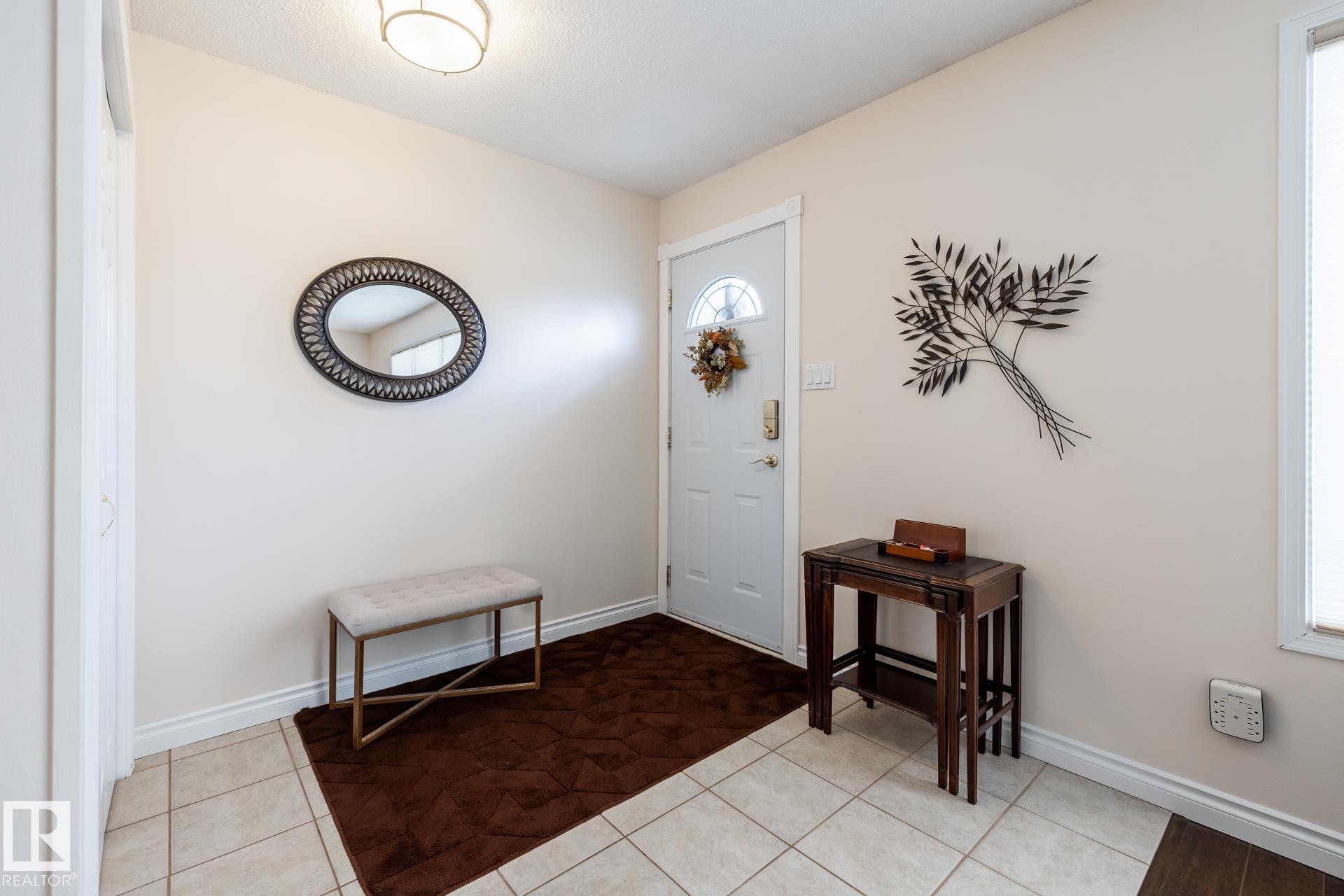Photo 33 at 4040 77 Street NW, Tweddle Place, Edmonton