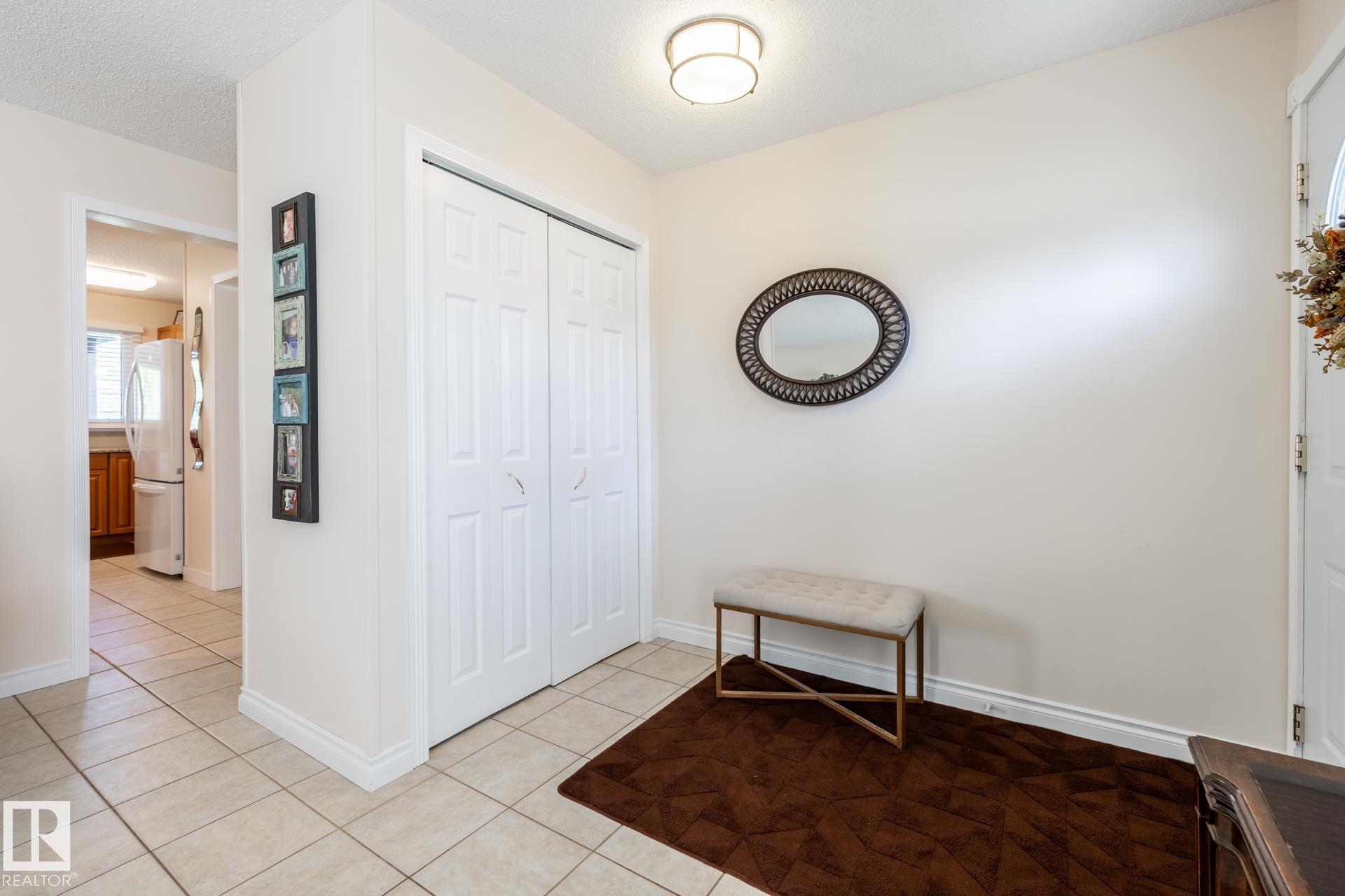 Photo 35 at 4040 77 Street NW, Tweddle Place, Edmonton