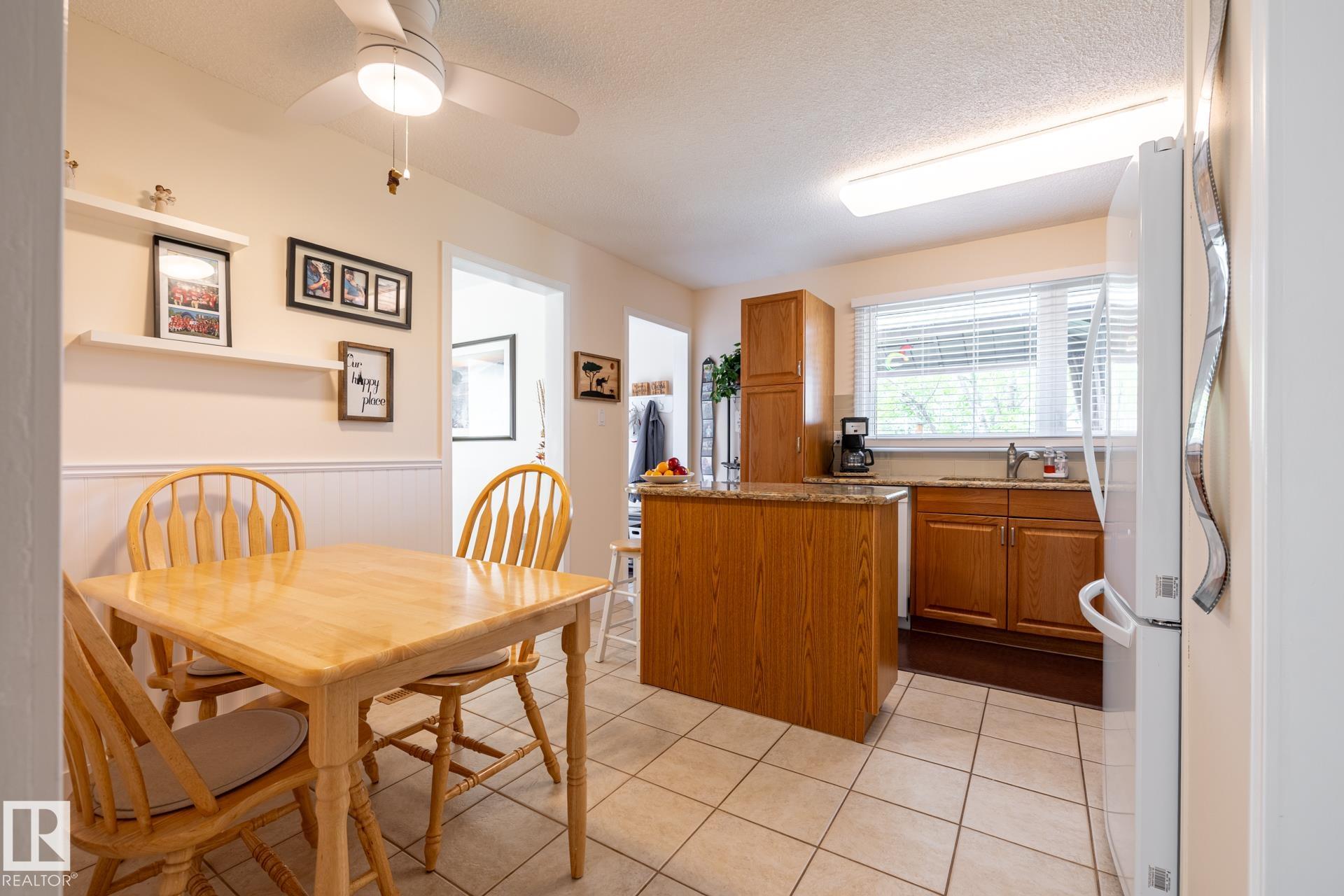 Photo 6 at 4040 77 Street NW, Tweddle Place, Edmonton