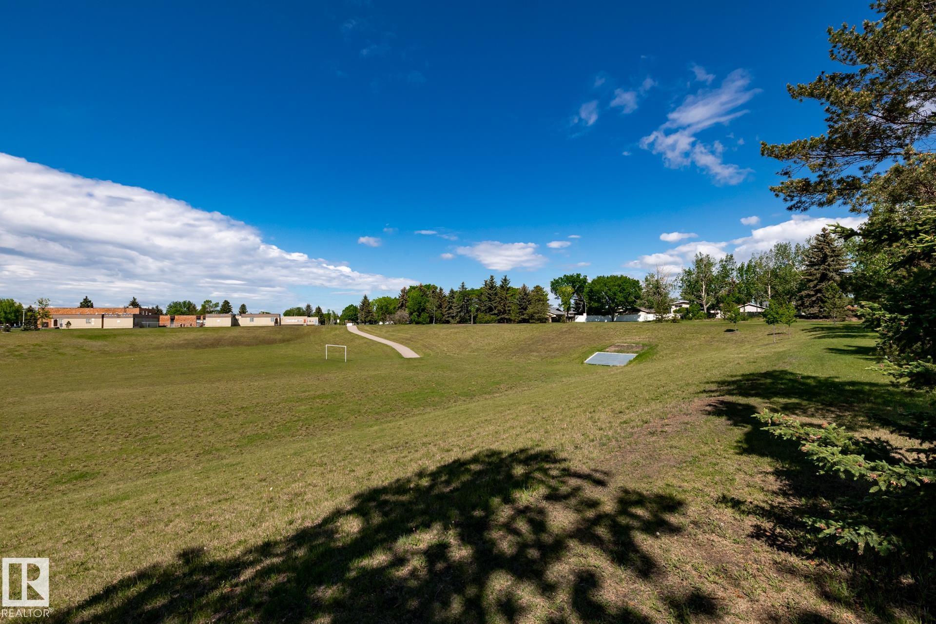 Photo 65 at 4040 77 Street NW, Tweddle Place, Edmonton