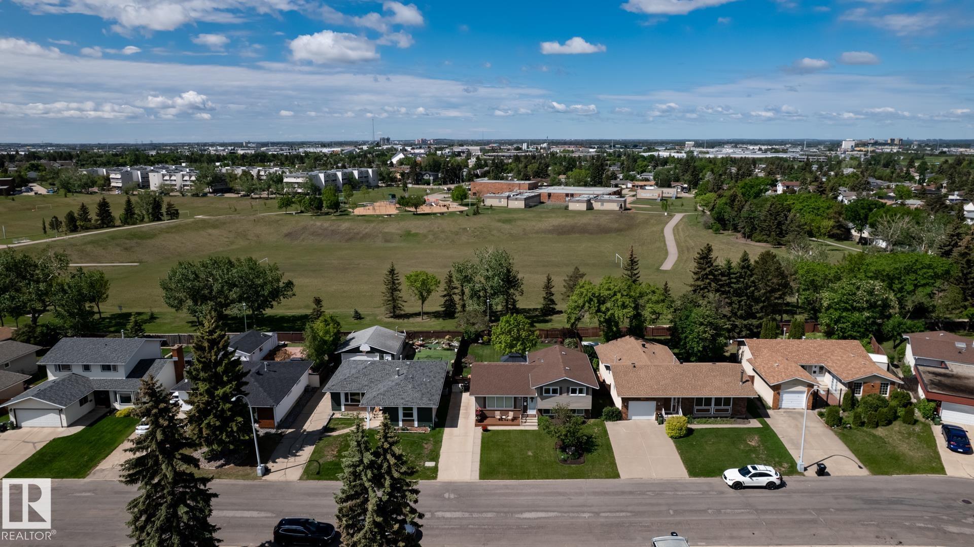 Photo 69 at 4040 77 Street NW, Tweddle Place, Edmonton