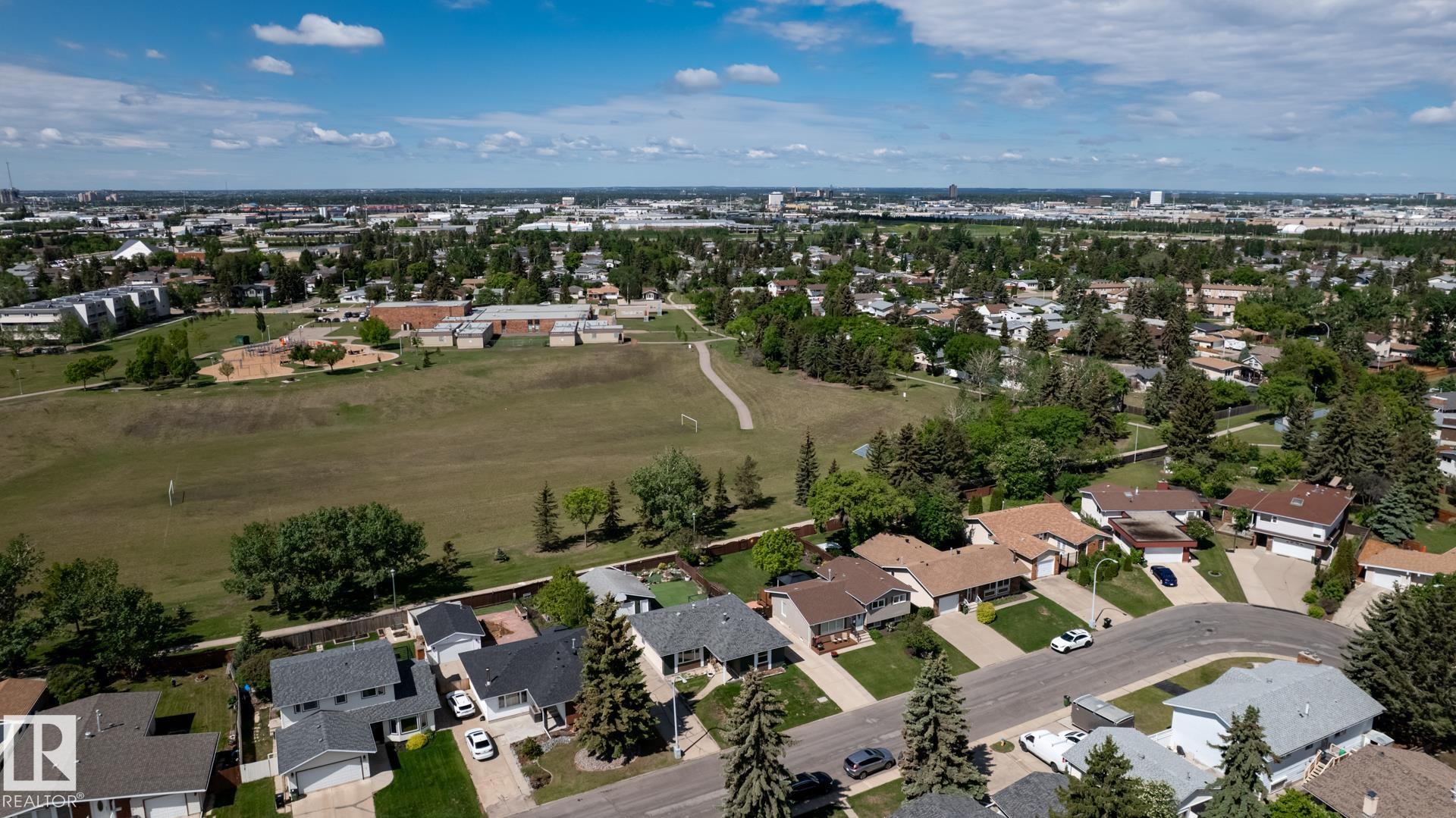 Photo 70 at 4040 77 Street NW, Tweddle Place, Edmonton