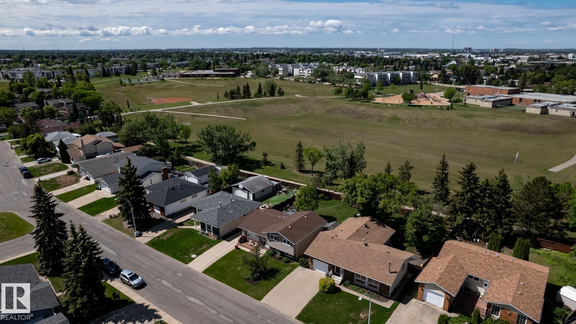 Photo 72 at 4040 77 Street NW, Tweddle Place, Edmonton