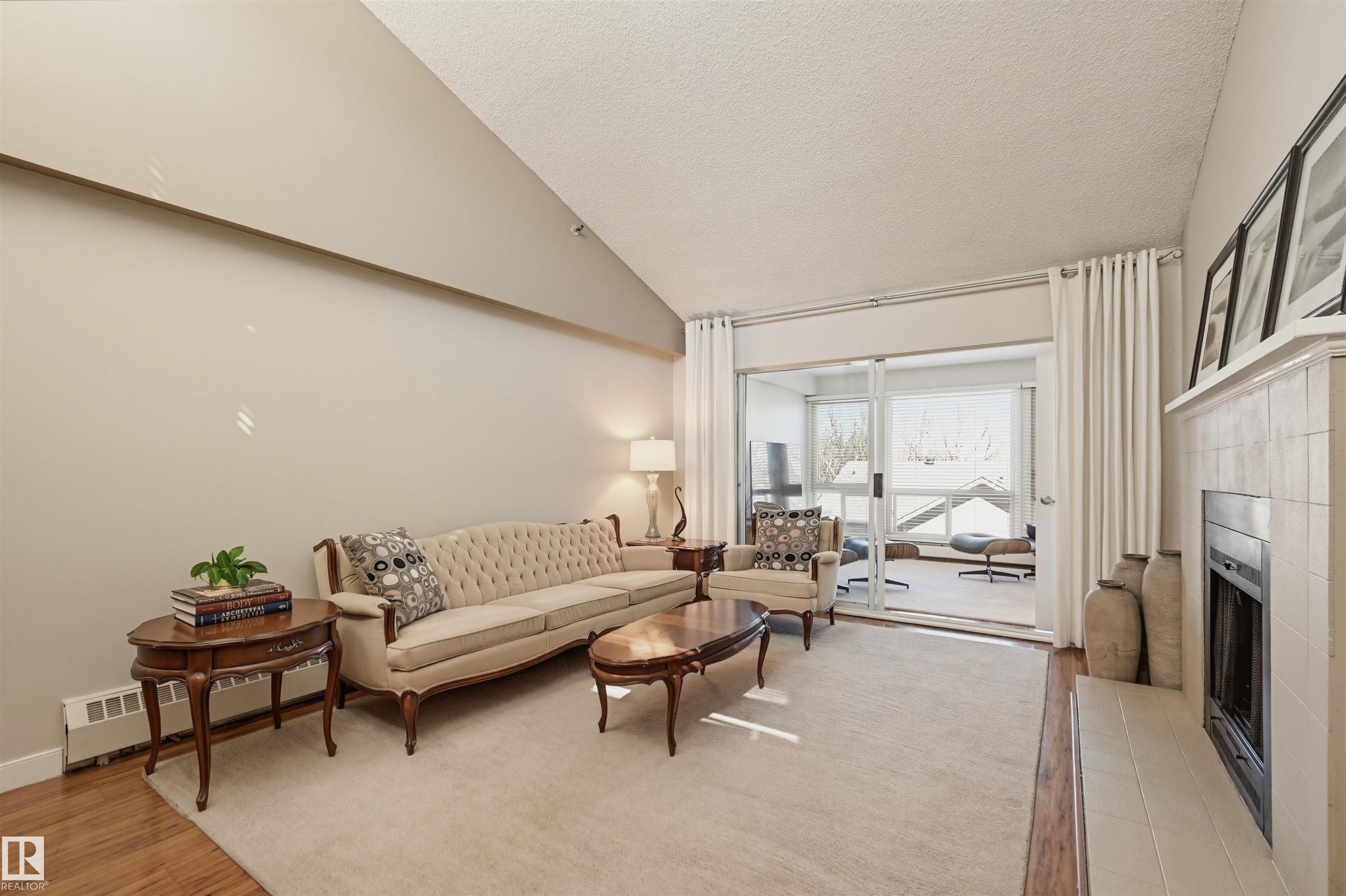 Photo 6 at 403 - 10171 119 Street NW, Wîhkwêntôwin, Edmonton