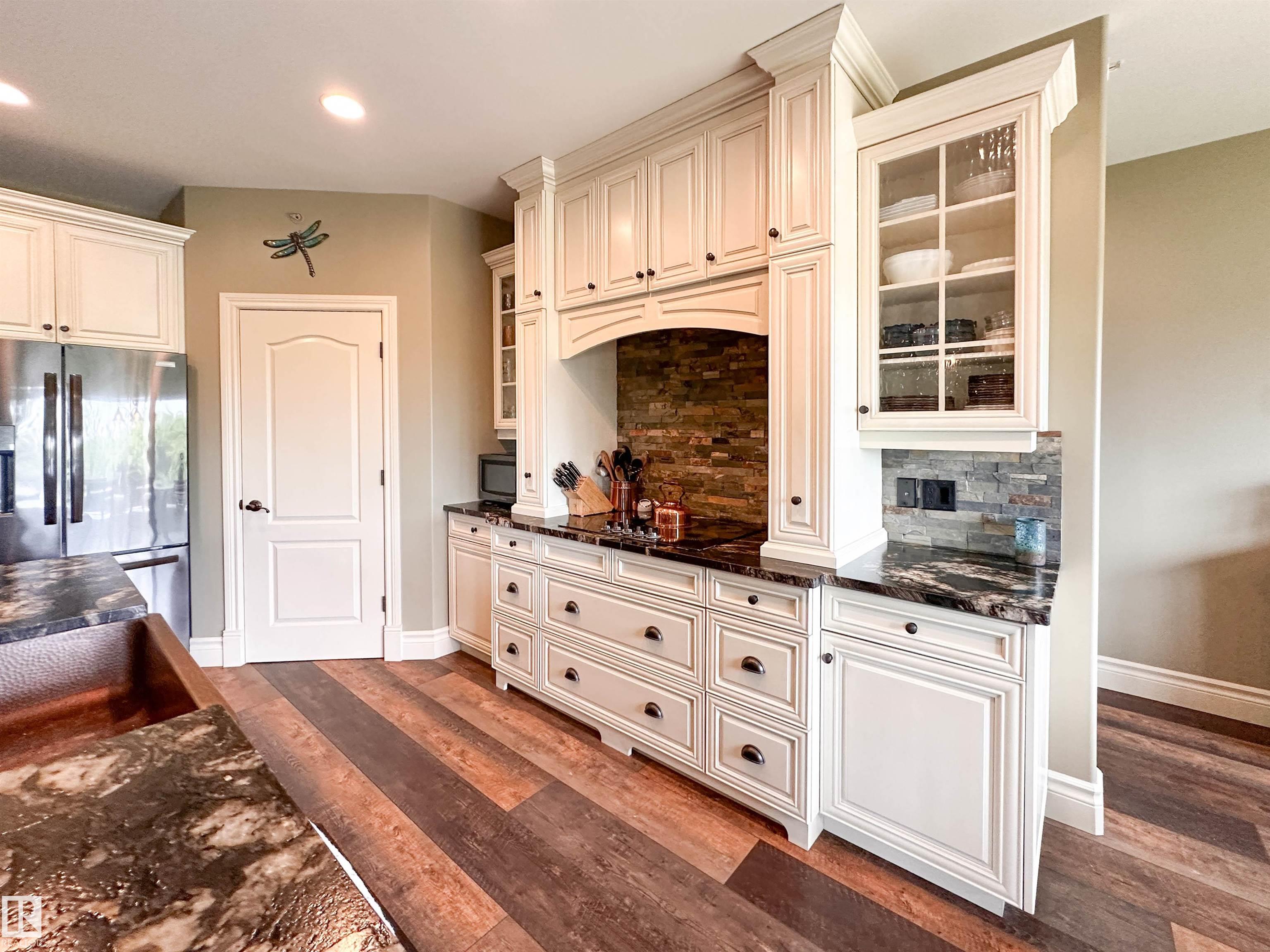 Photo 10 at 31 - 26126 Hghway 16, Countryside Ravines, Rural Parkland County