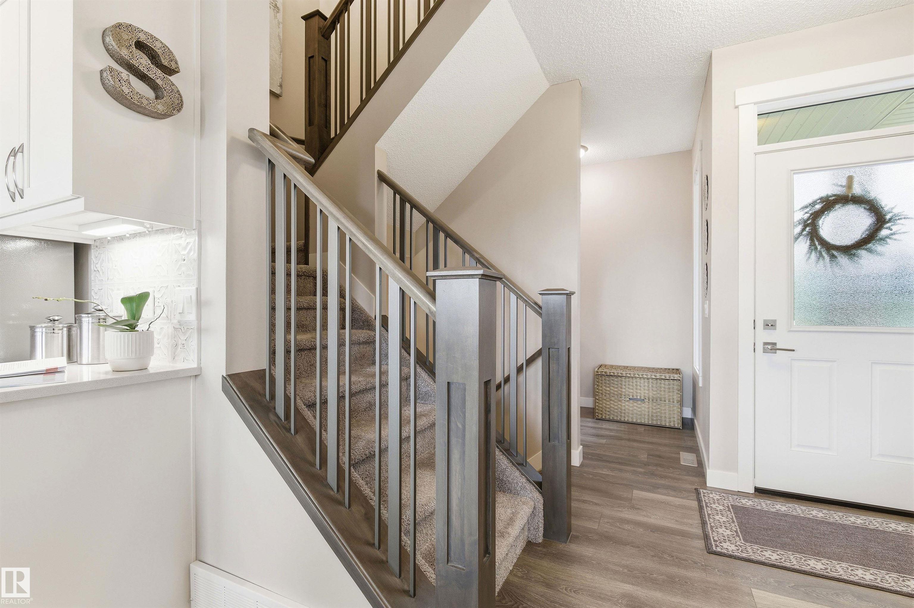 Photo 6 at 3494 Cameron Heights Cove NW, Cameron Heights, Edmonton