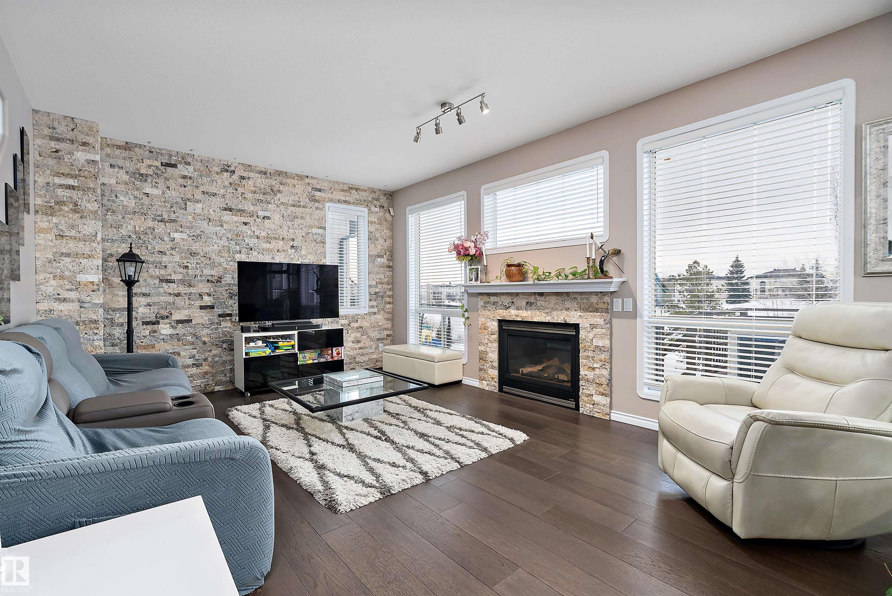 Photo 16 at 1105 Klarvatten Cove NW, Klarvatten, Edmonton