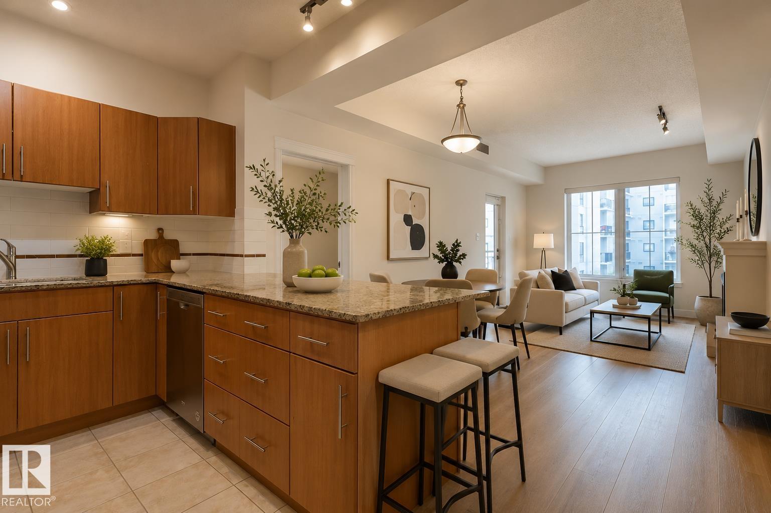 Photo 11 at 409 - 10333 112 Street NW, Wîhkwêntôwin, Edmonton
